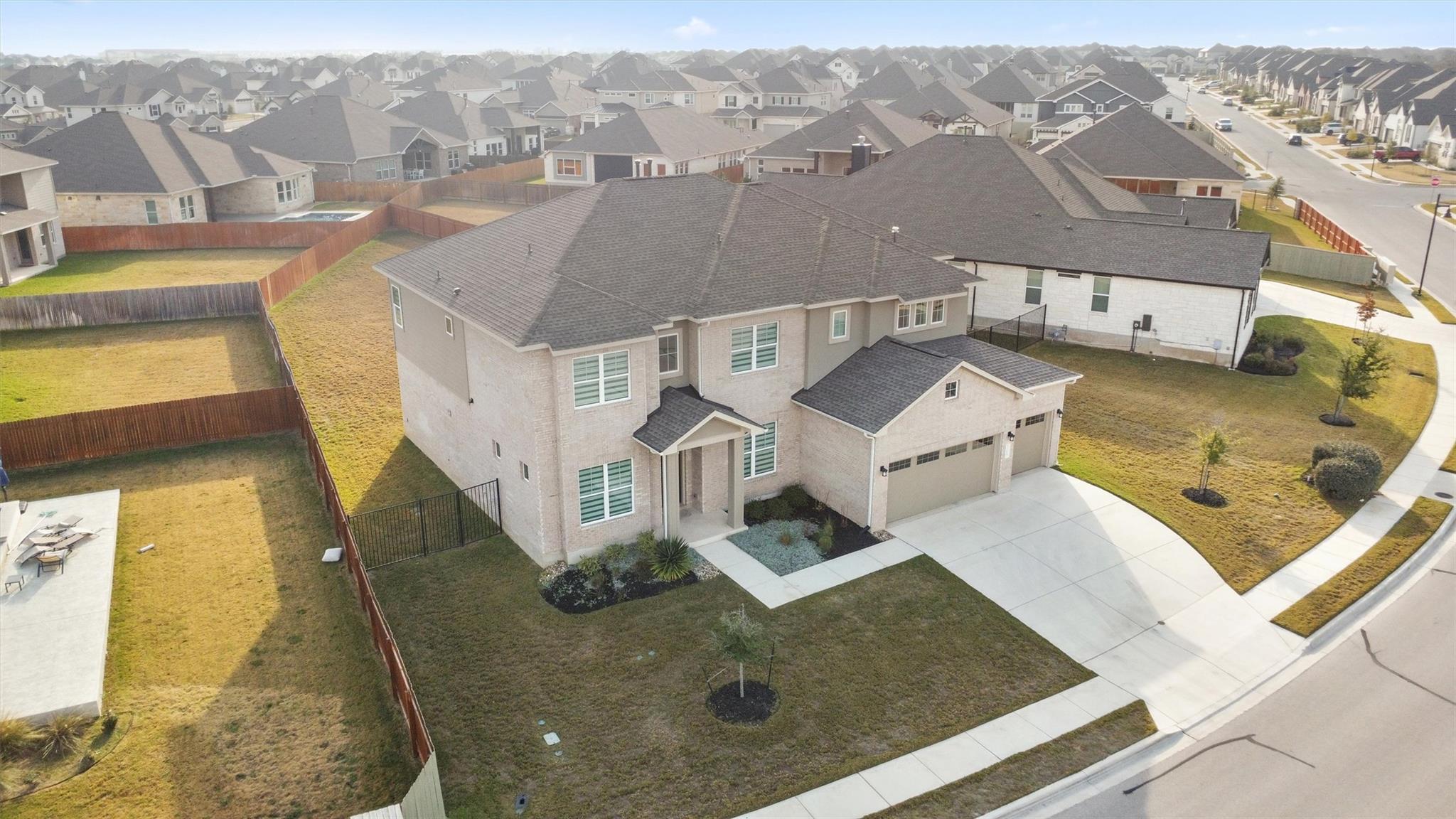 213 Great Lawn Bnd, Liberty Hill, TX 78642