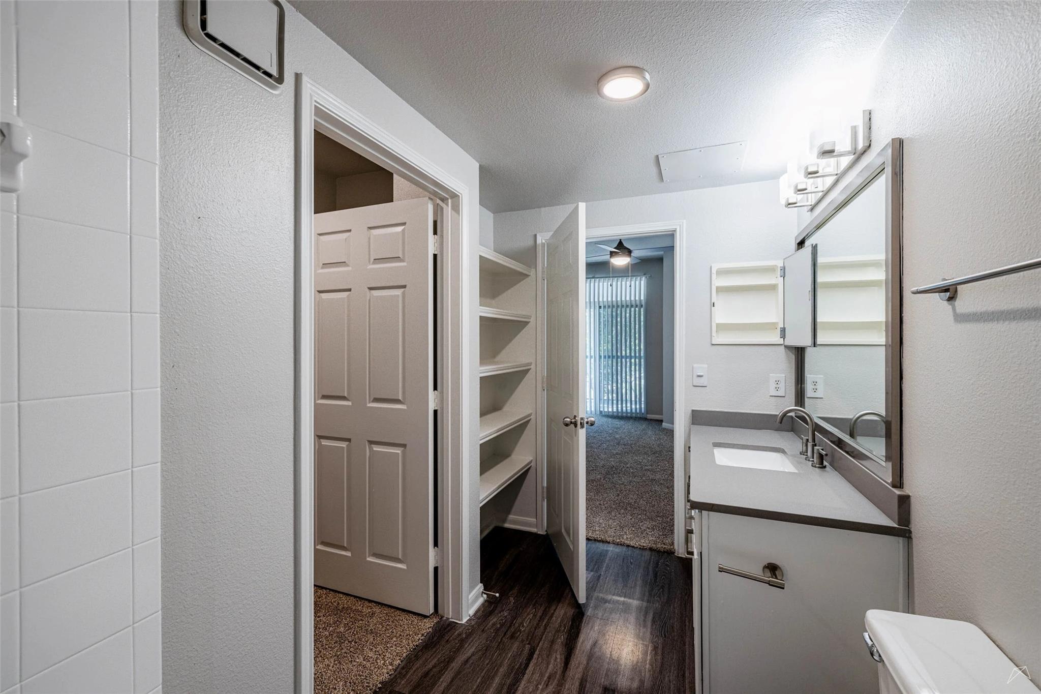 12215 Hunters Chase Dr # S-2103S, Austin, TX 78729