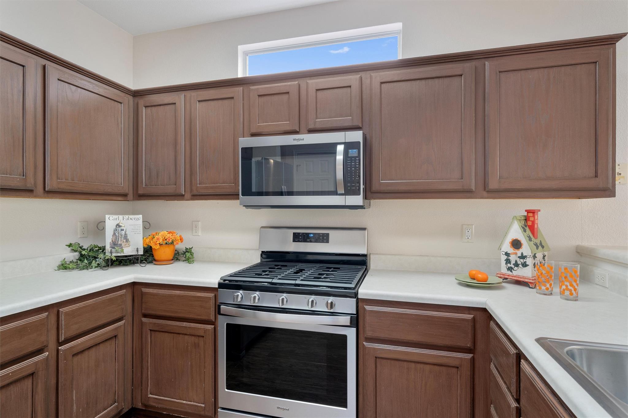 195 Whispering Wind Dr, Georgetown, TX 78633