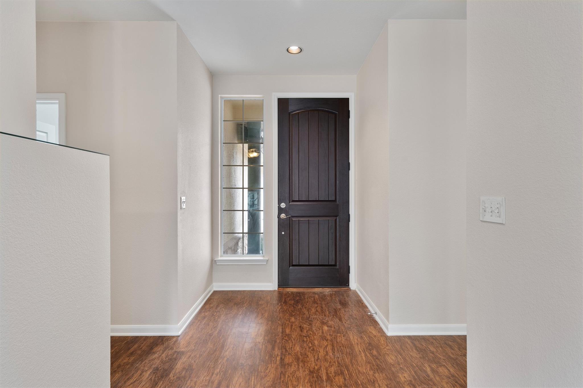 195 Whispering Wind Dr, Georgetown, TX 78633