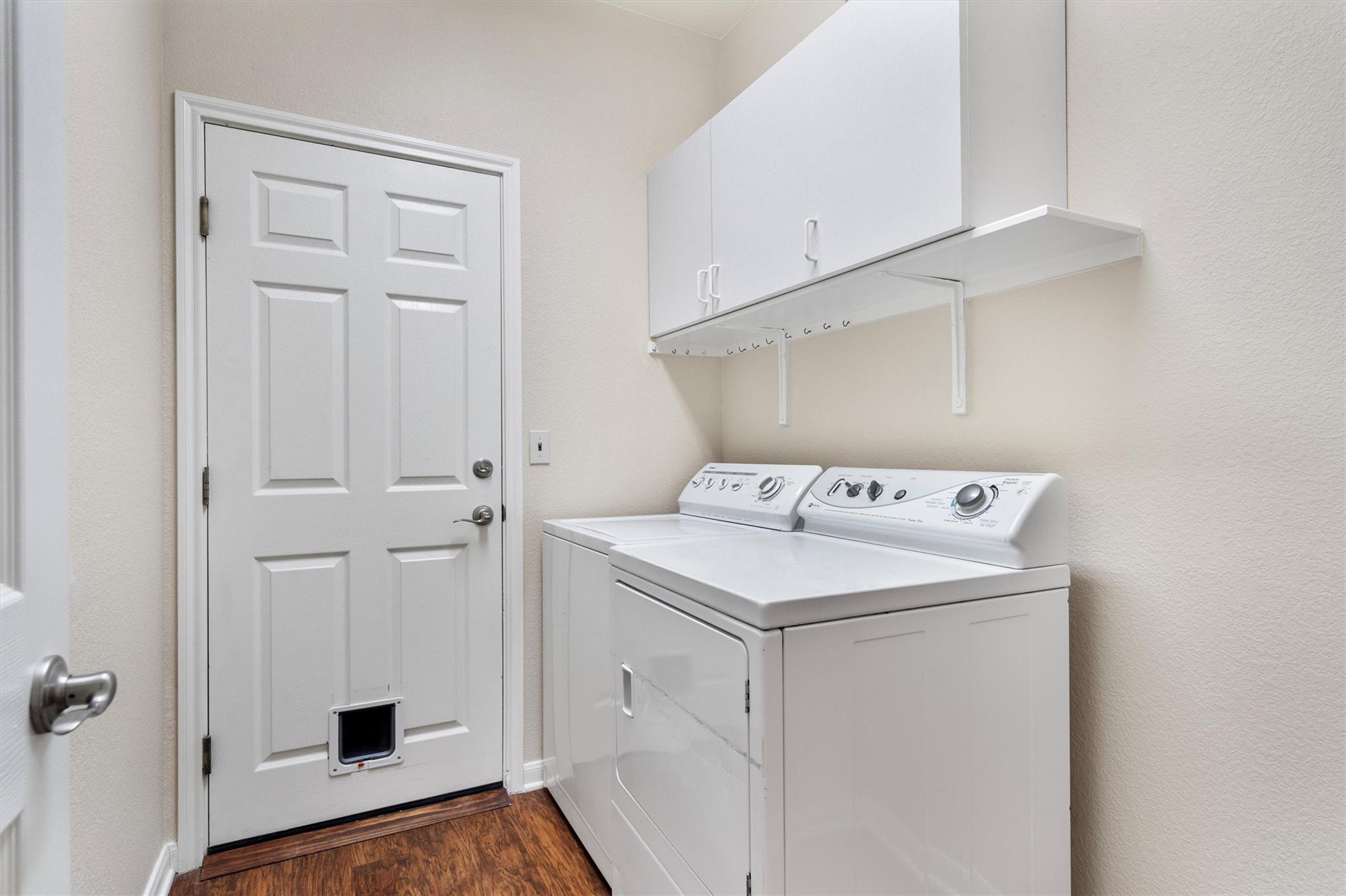 195 Whispering Wind Dr, Georgetown, TX 78633