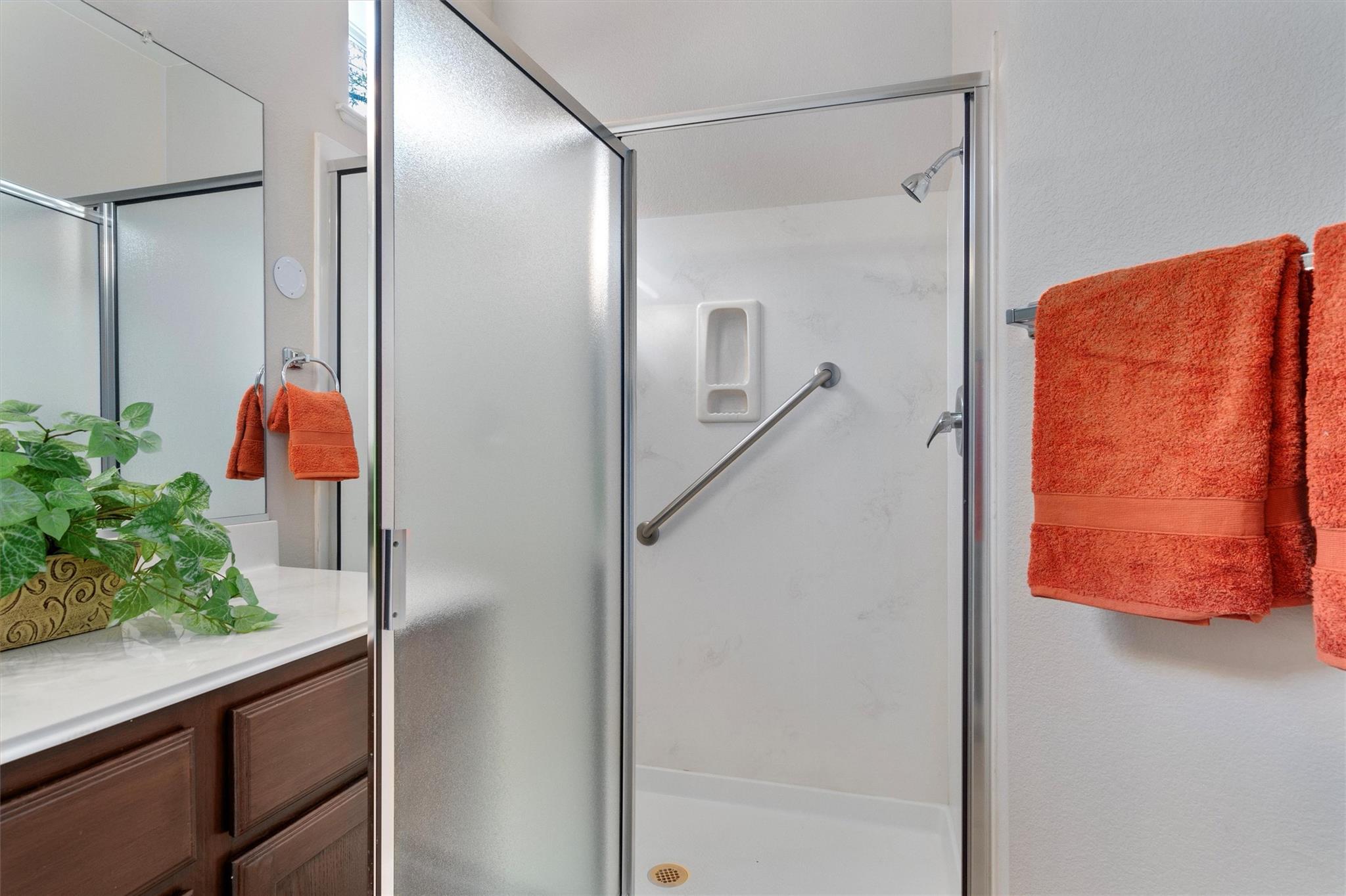 195 Whispering Wind Dr, Georgetown, TX 78633