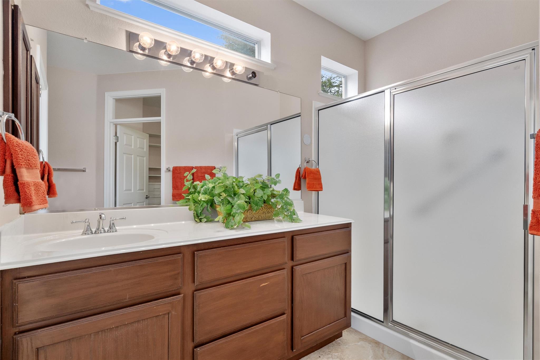 195 Whispering Wind Dr, Georgetown, TX 78633