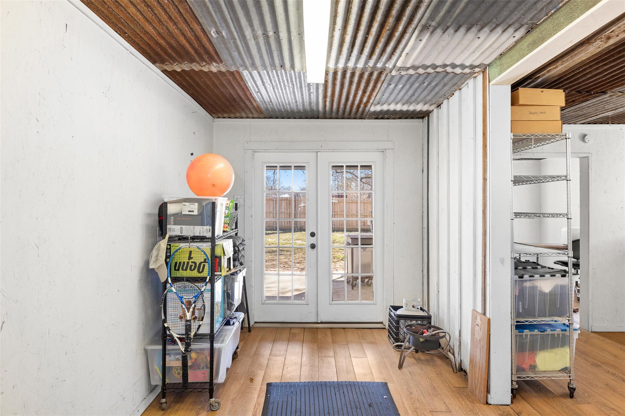 660 N Main St, La Grange, TX 78945