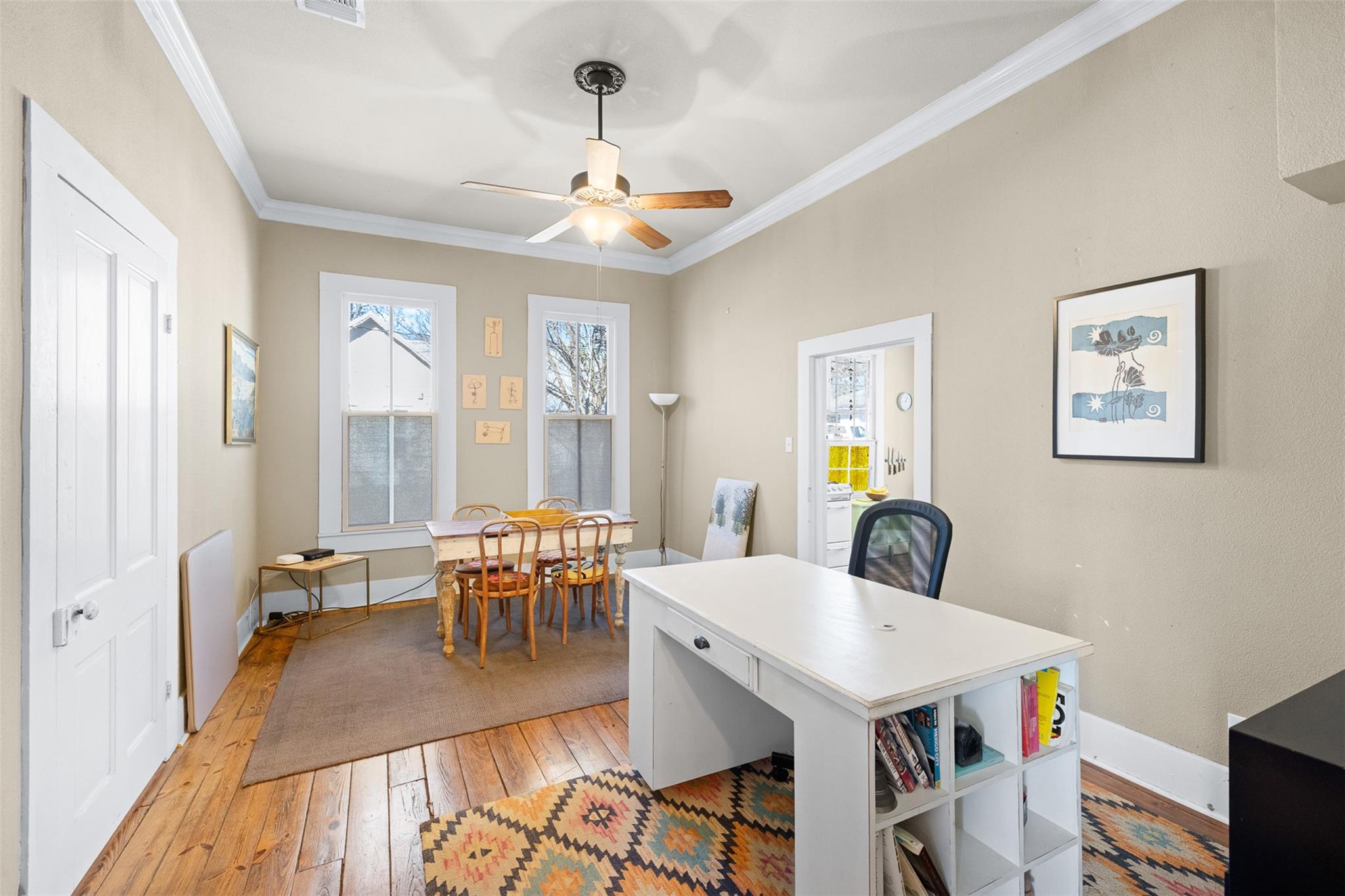 660 N Main St, La Grange, TX 78945