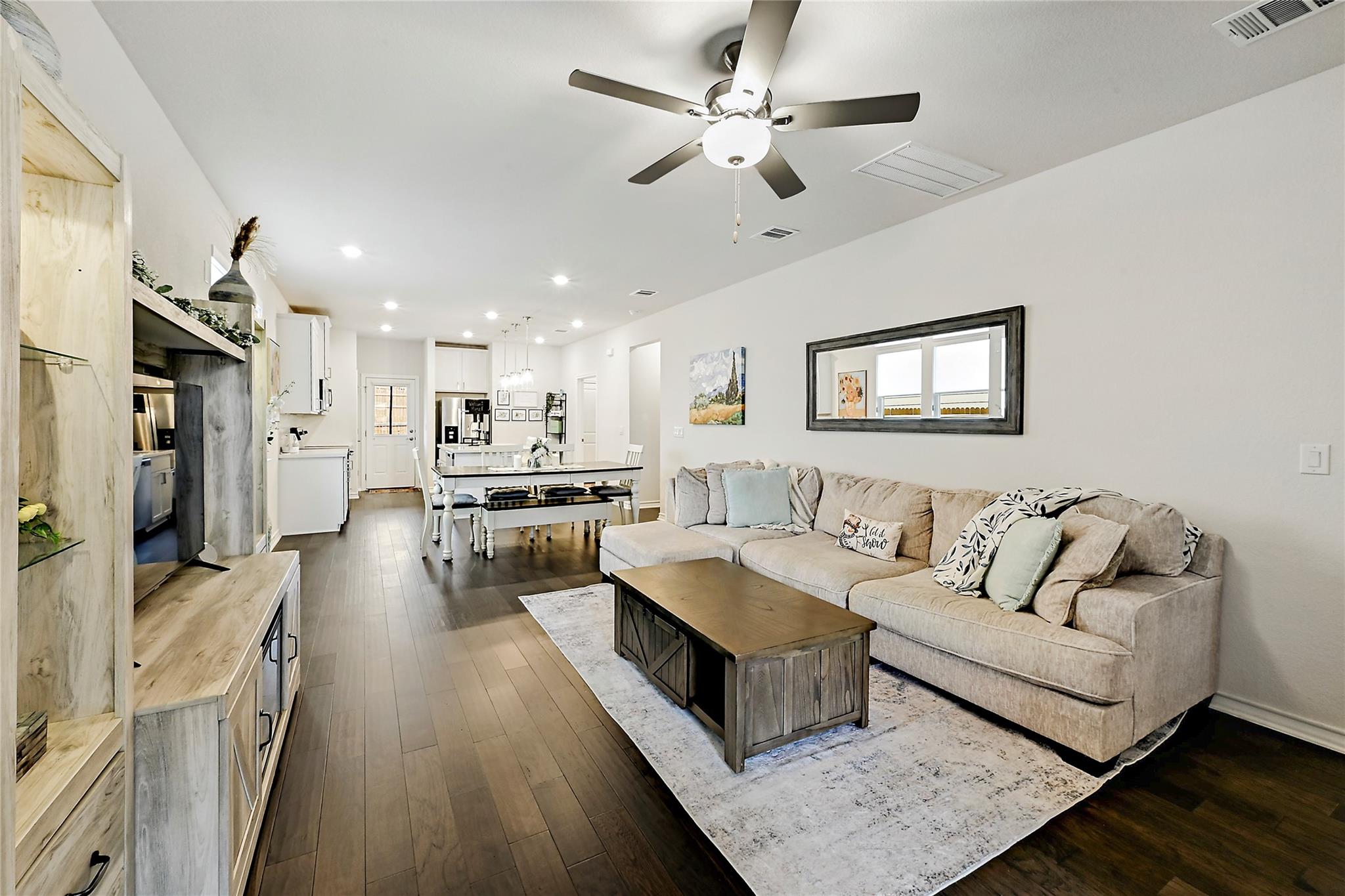 761 Long Run, Liberty Hill, TX 78642