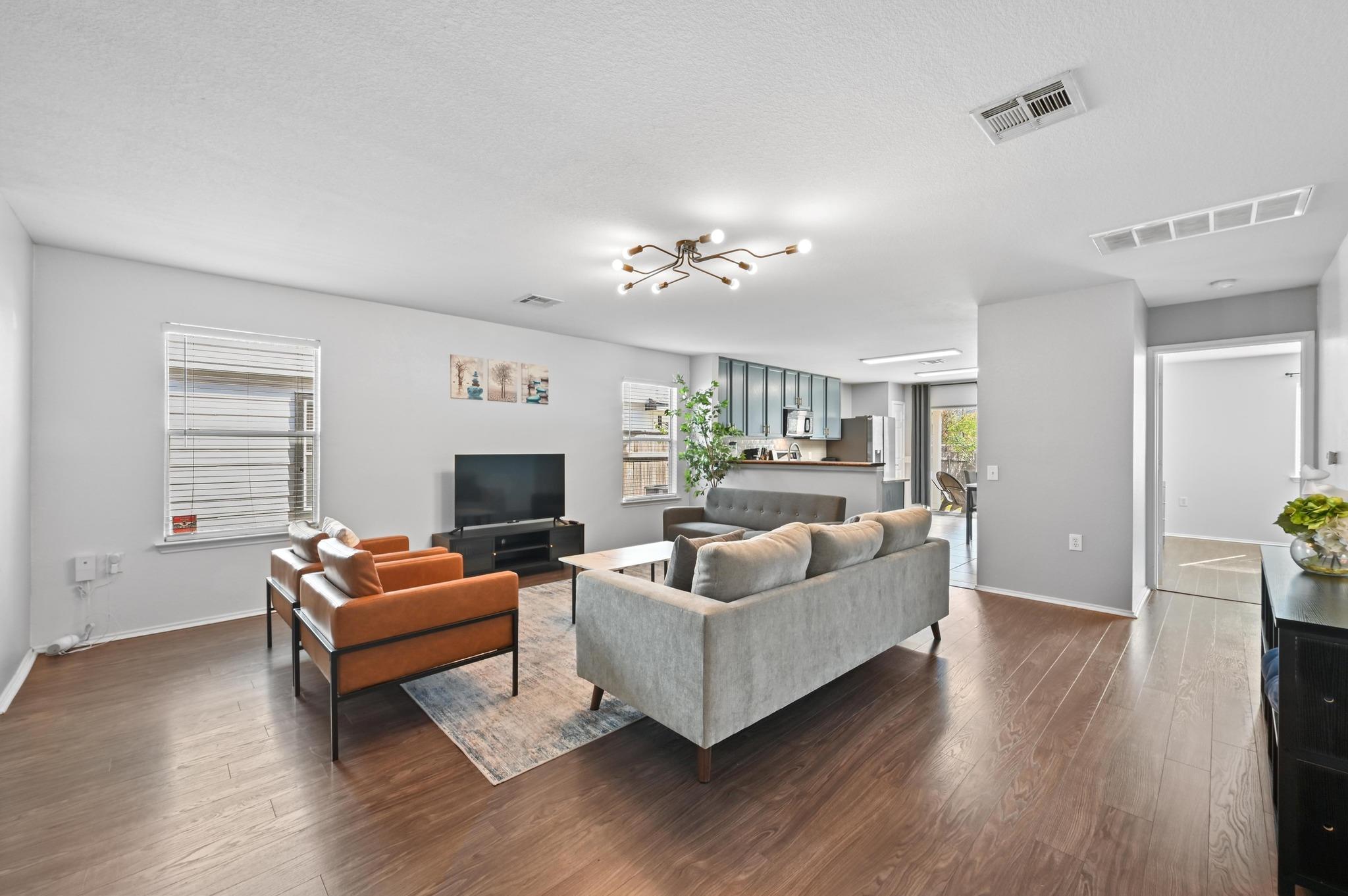 1613 Coriander Dr, Austin, TX 78741