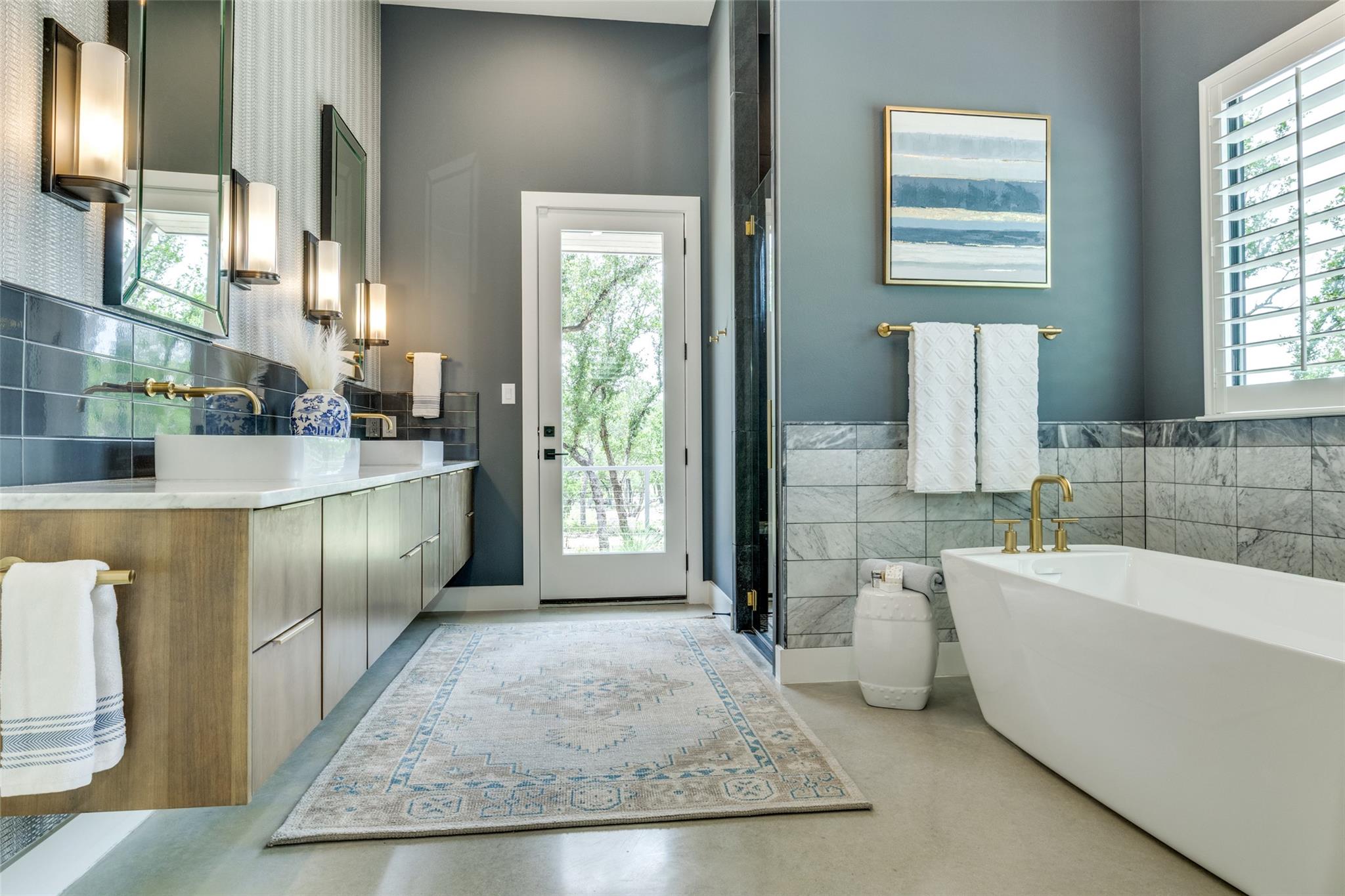 1958 Paradise Parkway, Canyon Lake, TX 78133