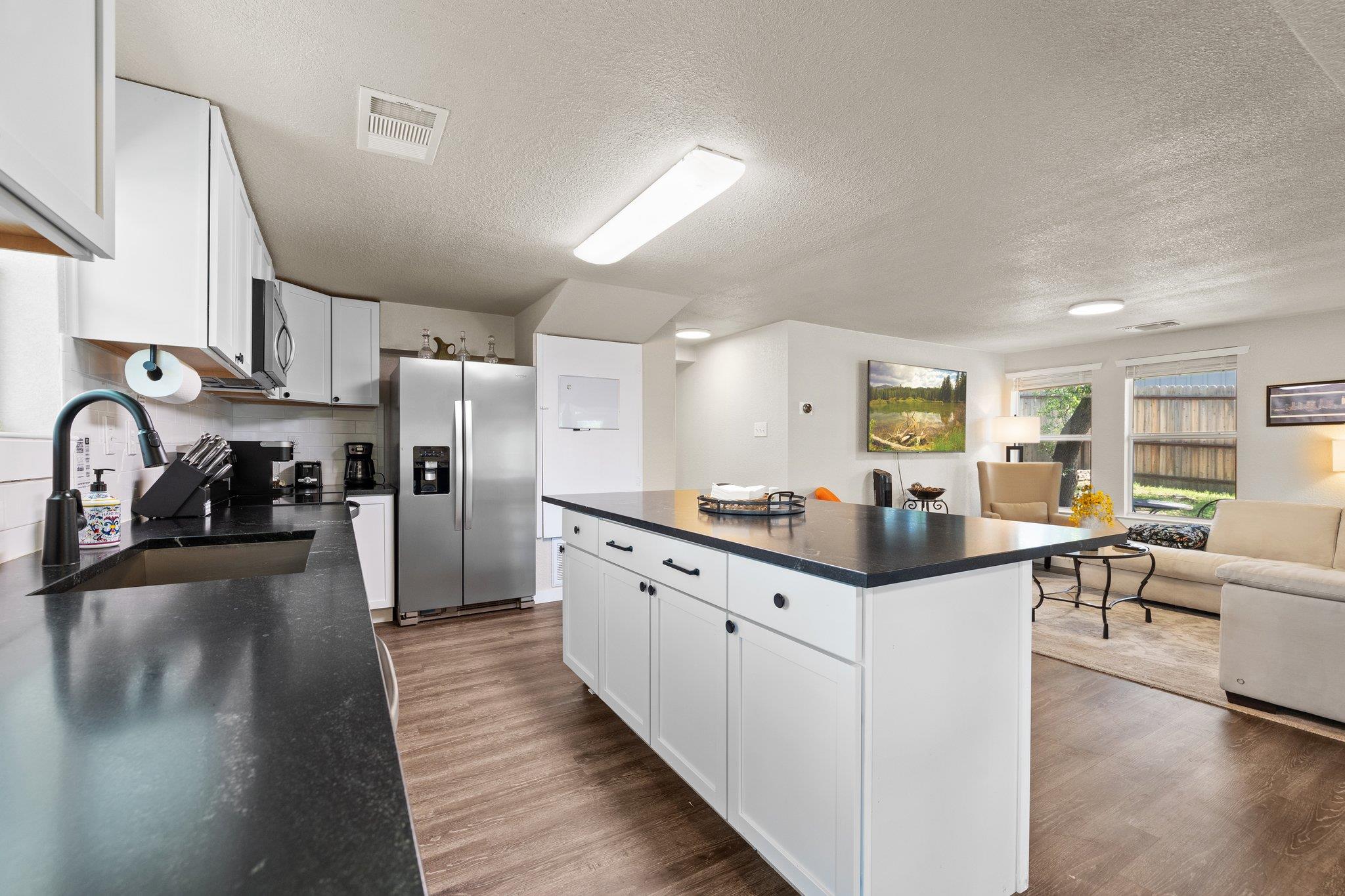 14802 Arrowhead Dr, Leander, TX 78641