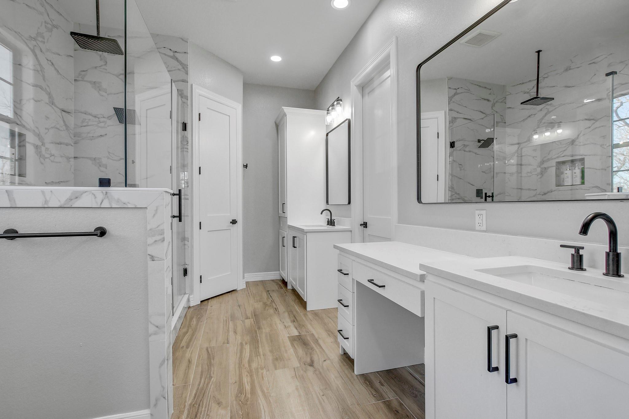 142 Anderson Dr, Red Rock, TX 78662