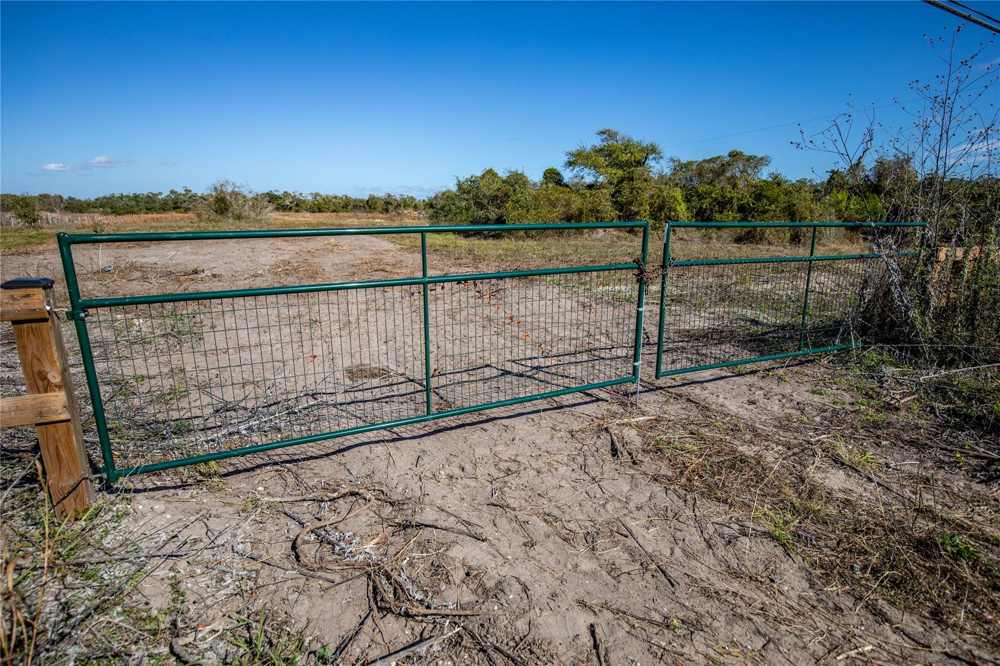 504 Shaver Rd, Aransas Pass, TX 78336