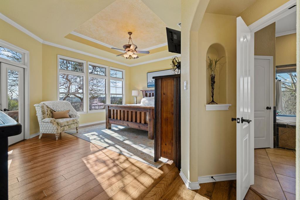 169 Royal Oaks Hill, Fredericksburg, TX 78624