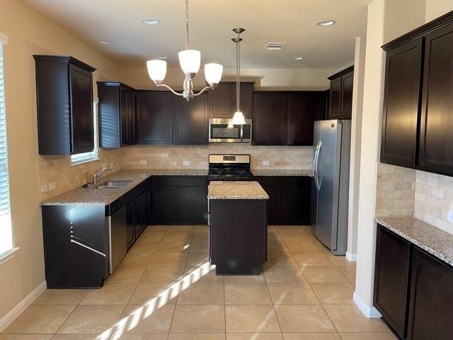 529 Flag Ln, Leander, TX 78641