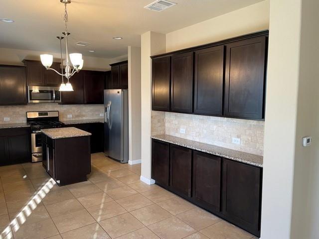 529 Flag Ln, Leander, TX 78641