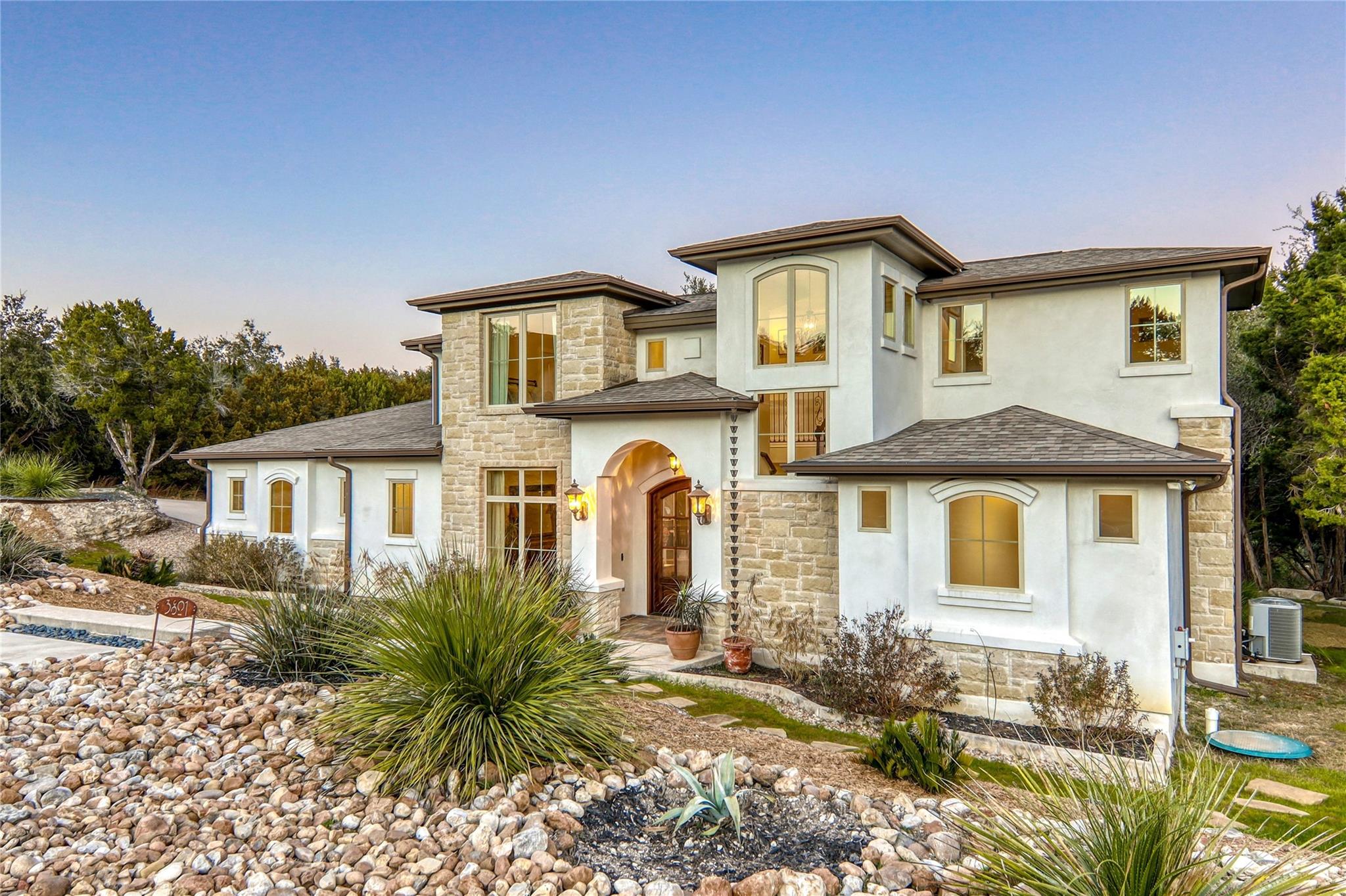 3801 Boone Dr, Lago Vista, TX 78645