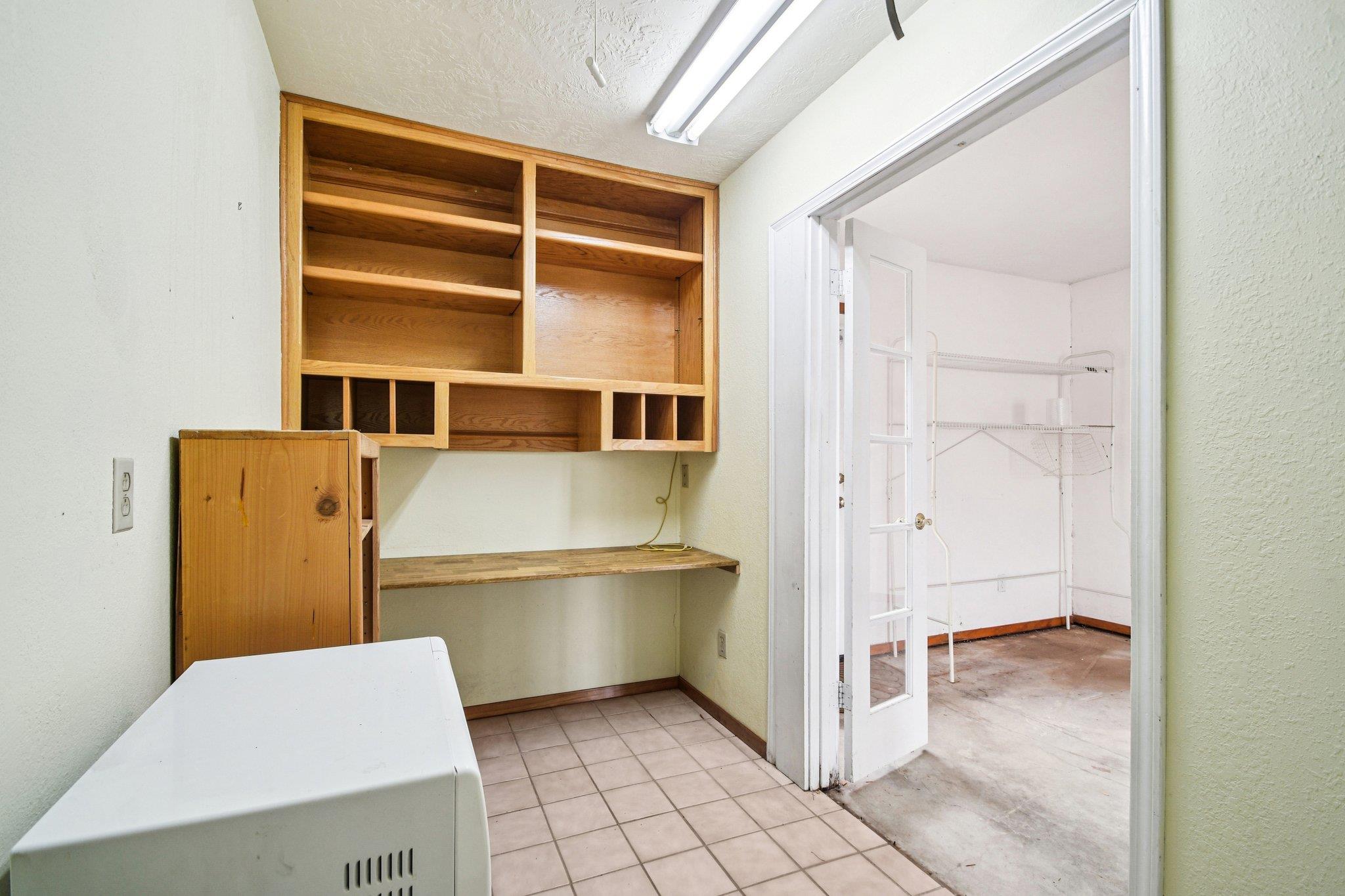 102 Stubblefield Dr, Elgin, TX 78621