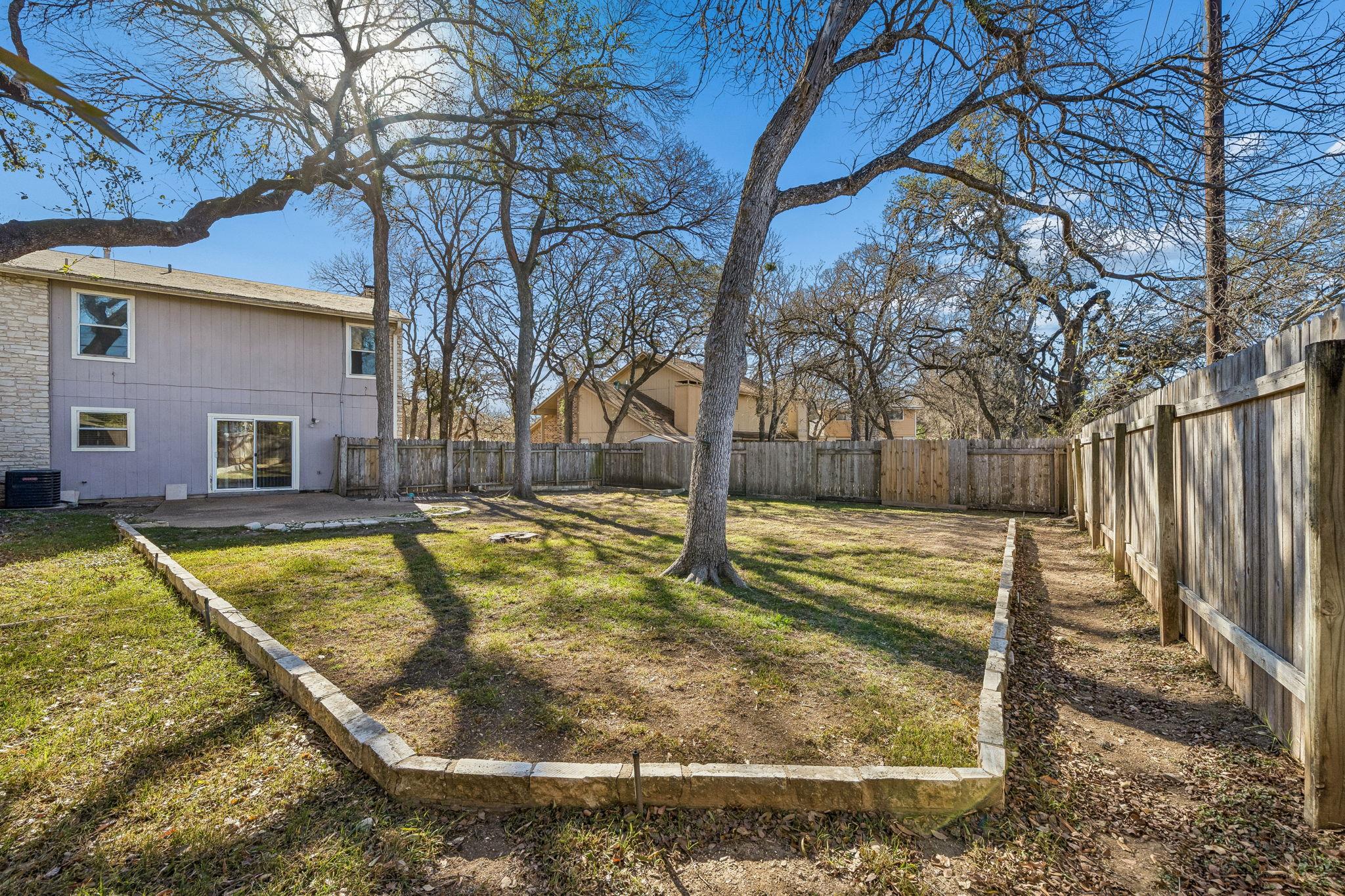 1500 Aquifer Cv # B, Austin, TX 78746