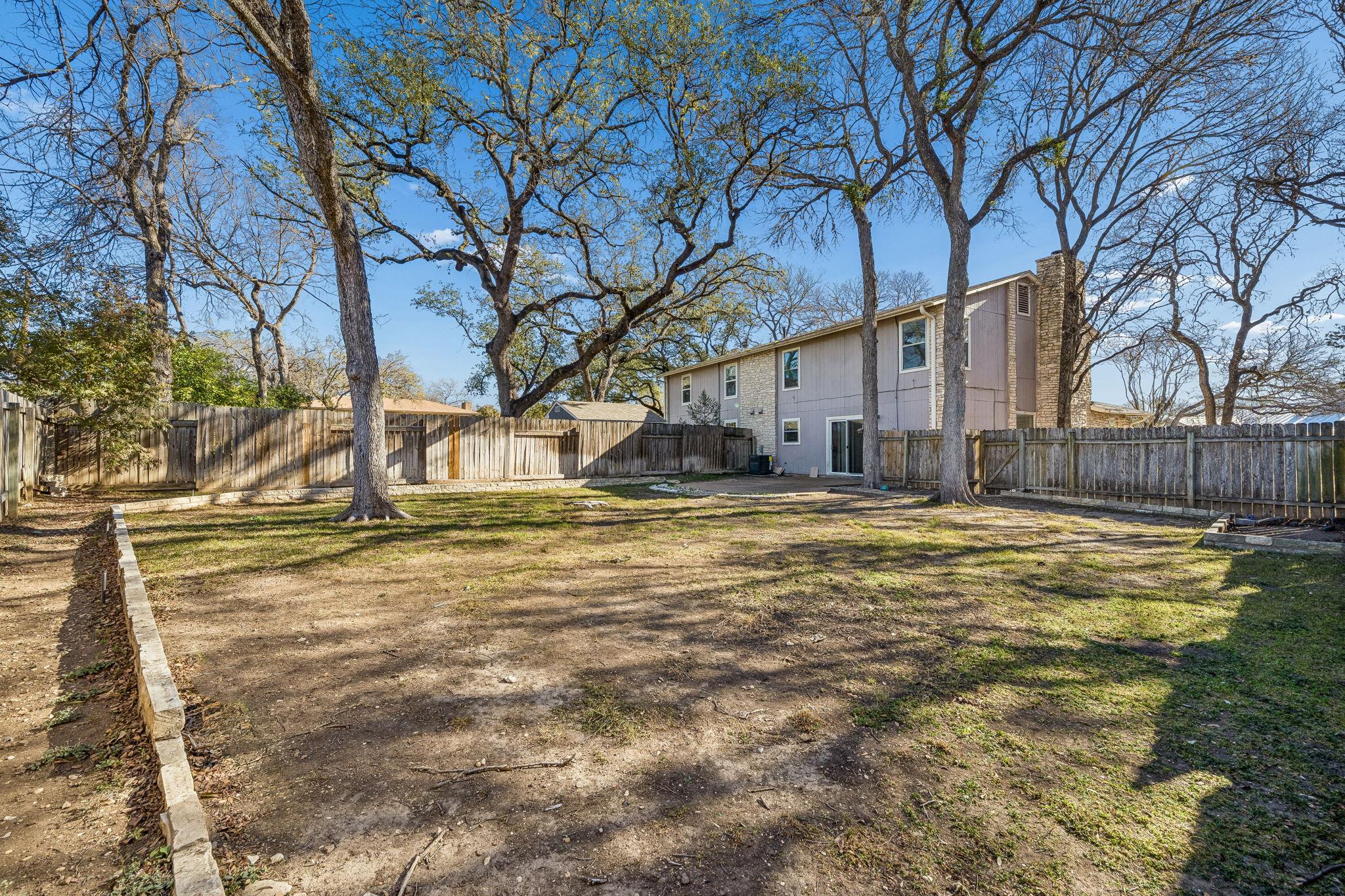 1500 Aquifer Cv # B, Austin, TX 78746
