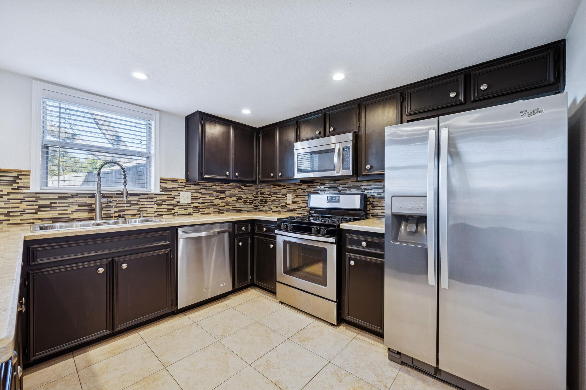 1500 Aquifer Cv # B, Austin, TX 78746