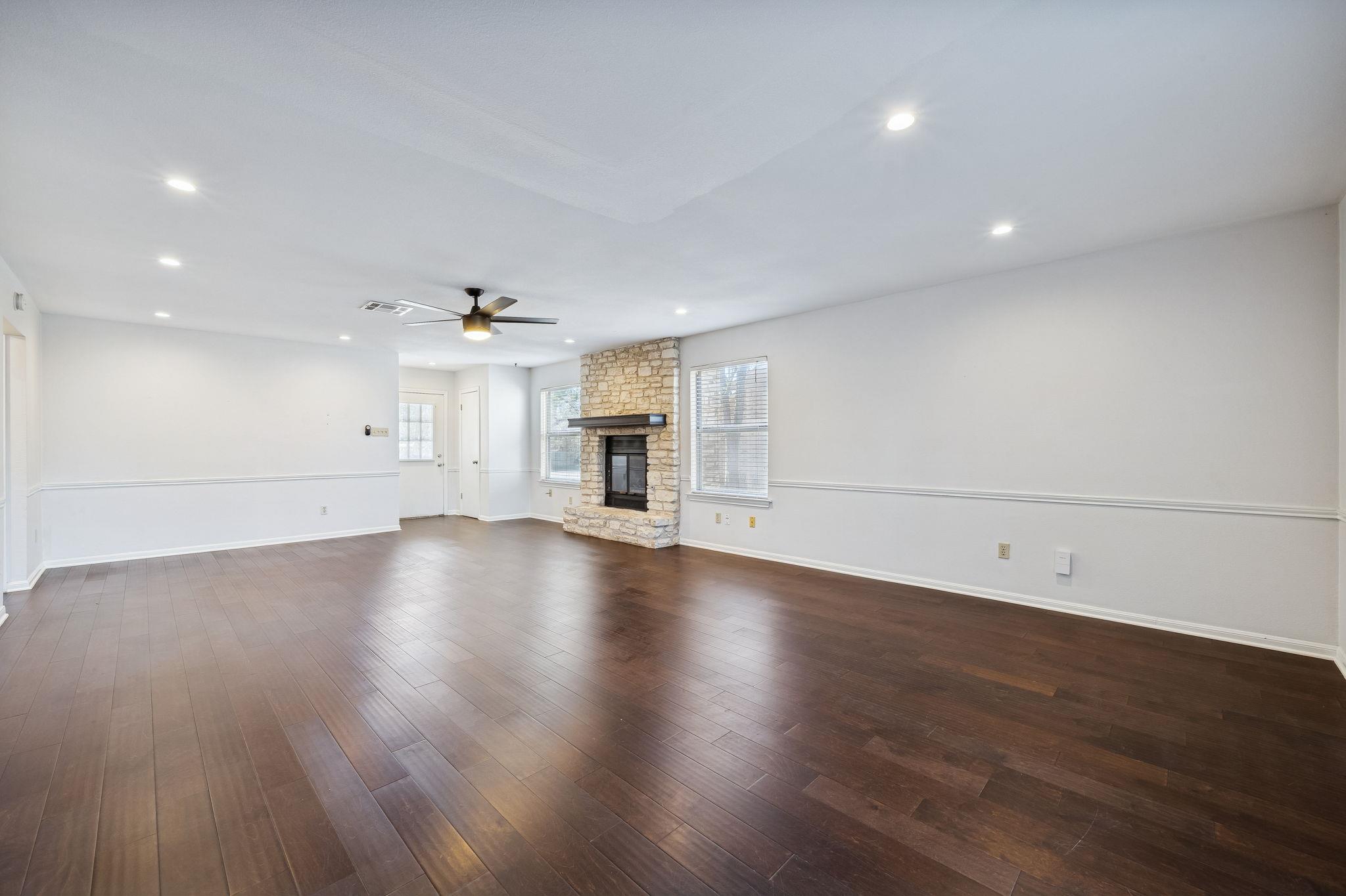 1500 Aquifer Cv # B, Austin, TX 78746