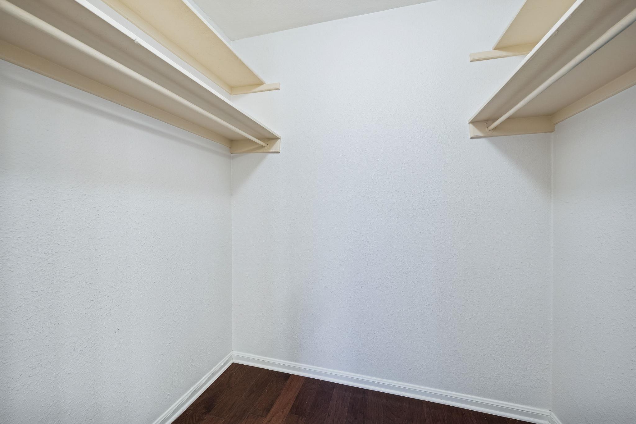 1500 Aquifer Cv # B, Austin, TX 78746