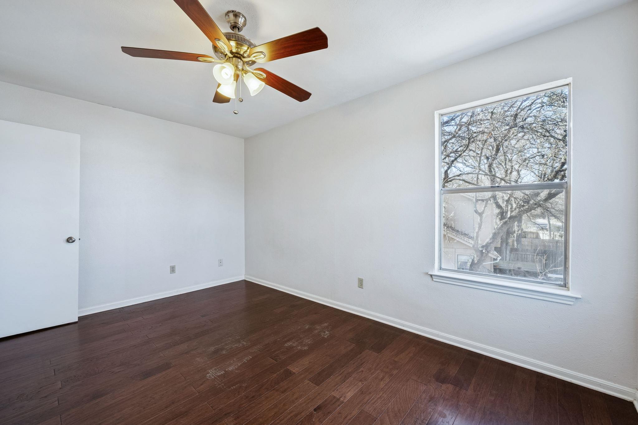 1500 Aquifer Cv # B, Austin, TX 78746