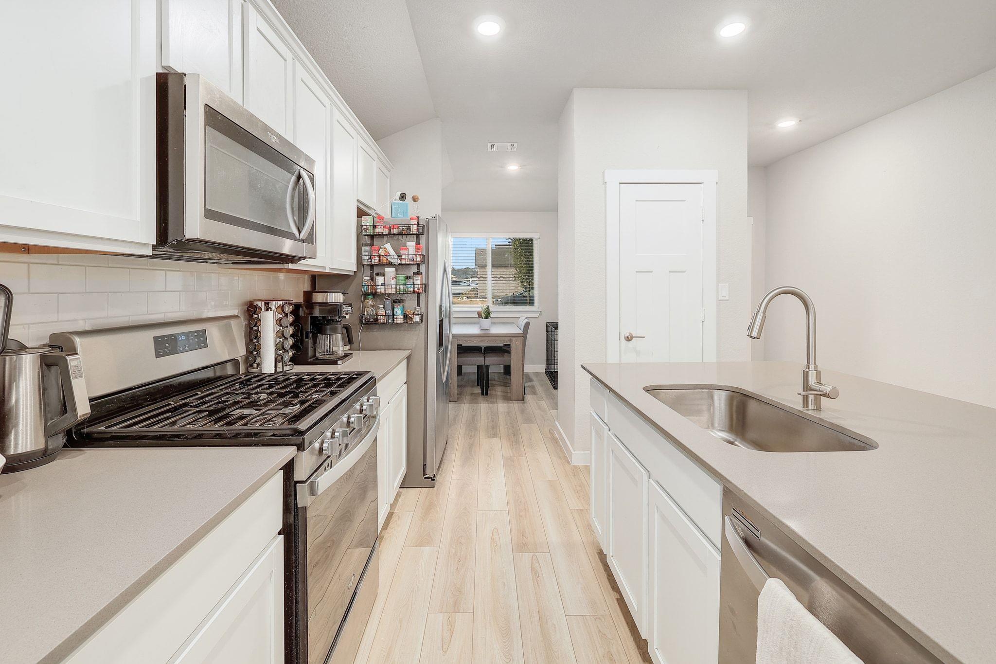 204 Halford Rd, Georgetown, TX 78633