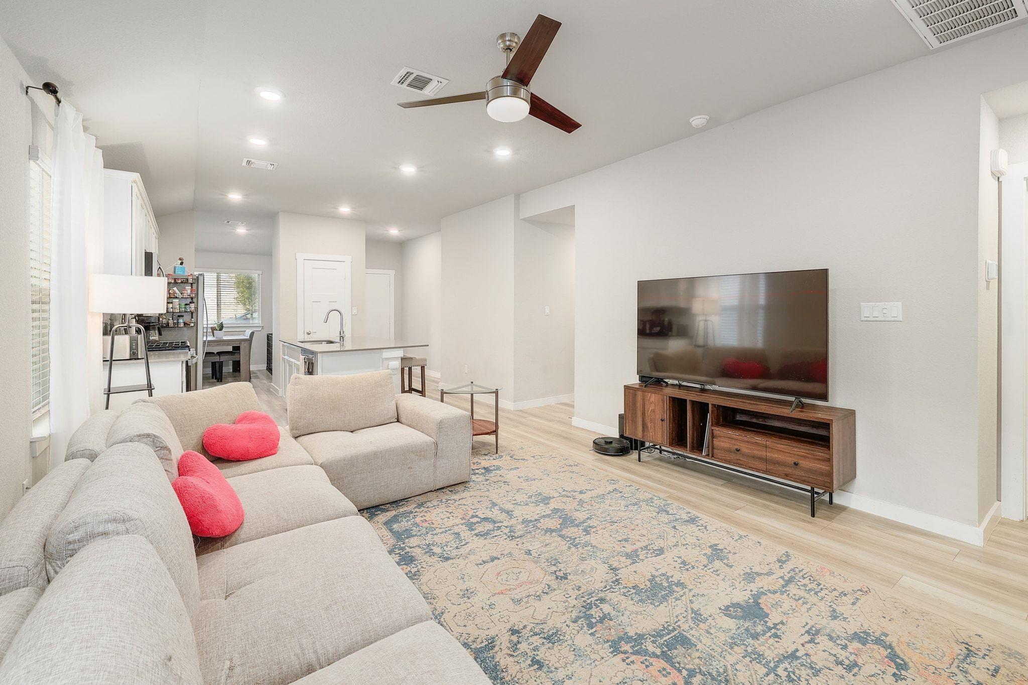 204 Halford Rd, Georgetown, TX 78633