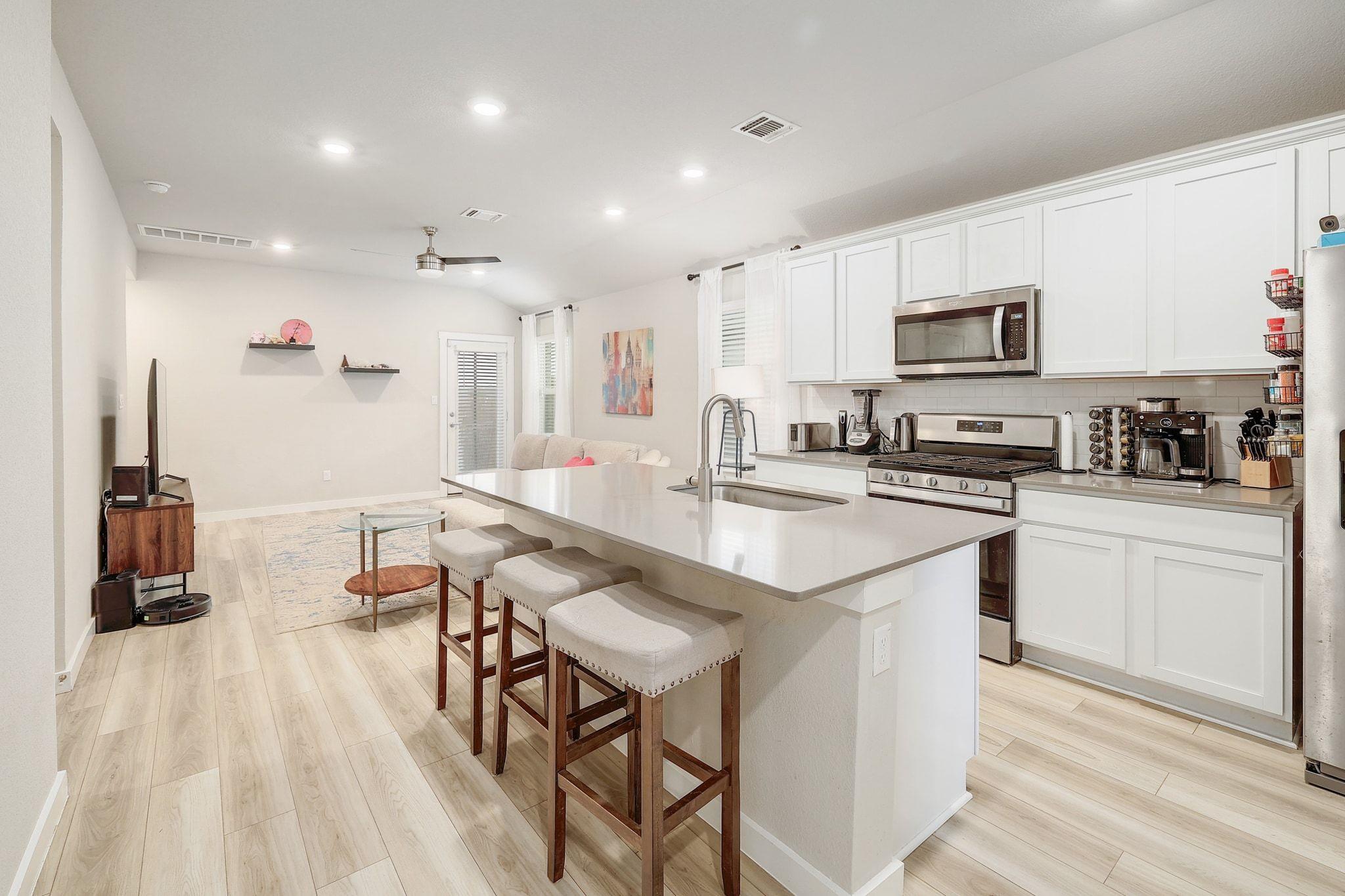 204 Halford Rd, Georgetown, TX 78633