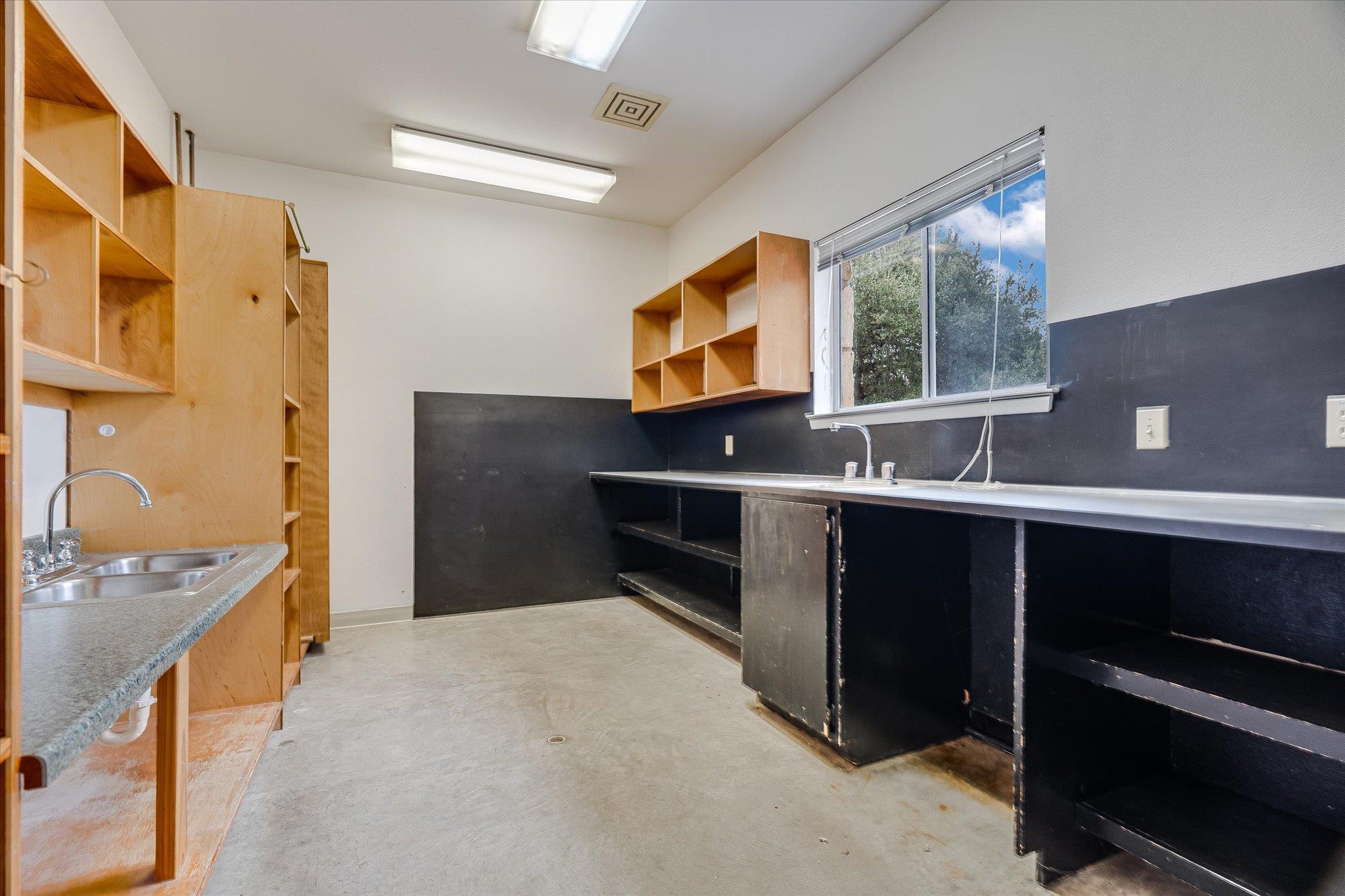 45 La Buena Vista Dr, Wimberley, TX 78676