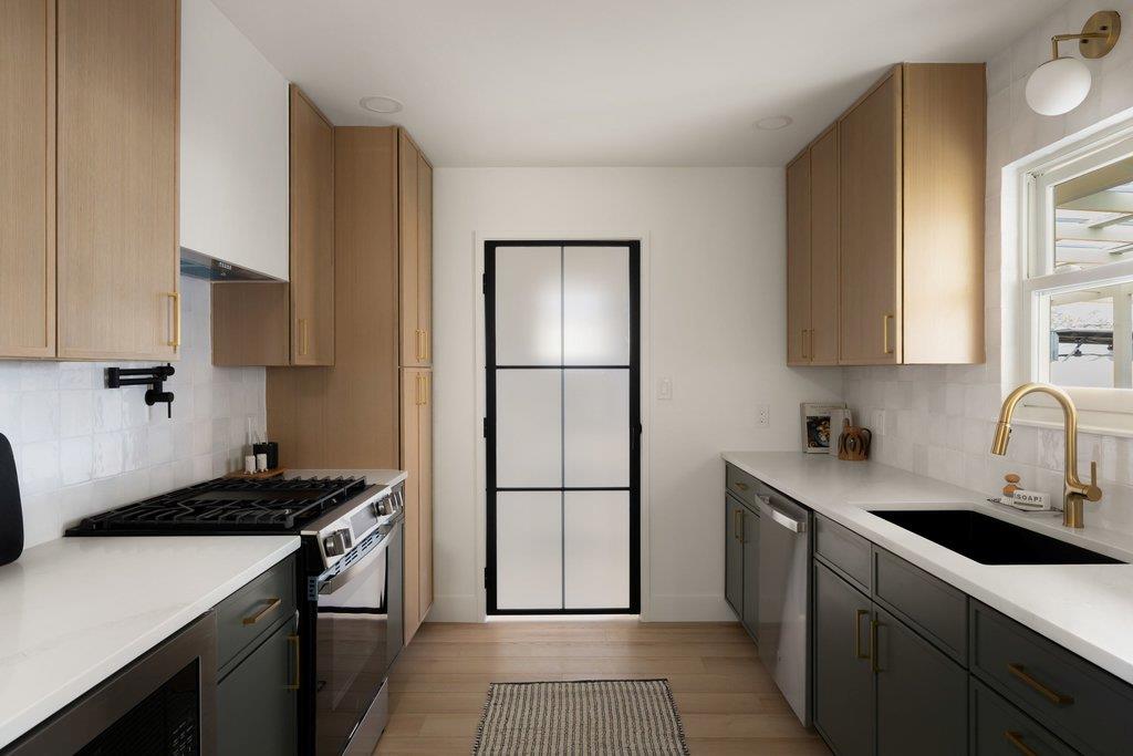 2108 Lanier Dr, Austin, TX 78757