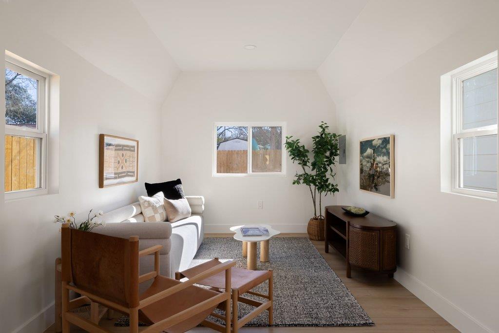 2108 Lanier Dr, Austin, TX 78757