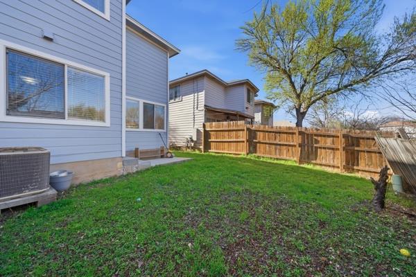 1512 Parkfield Cir, Round Rock, TX 78664