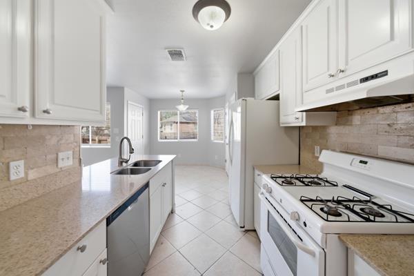 1512 Parkfield Cir, Round Rock, TX 78664