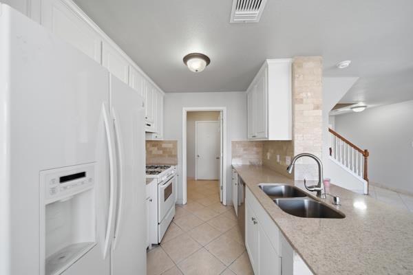 1512 Parkfield Cir, Round Rock, TX 78664