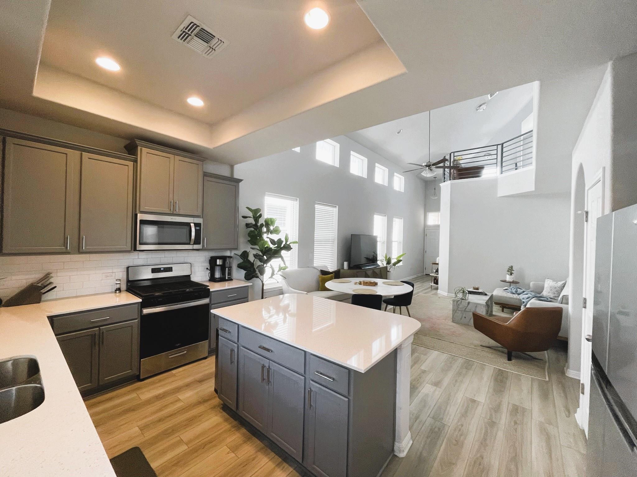 10100 Dawn Pearl Dr, Austin, TX 78748