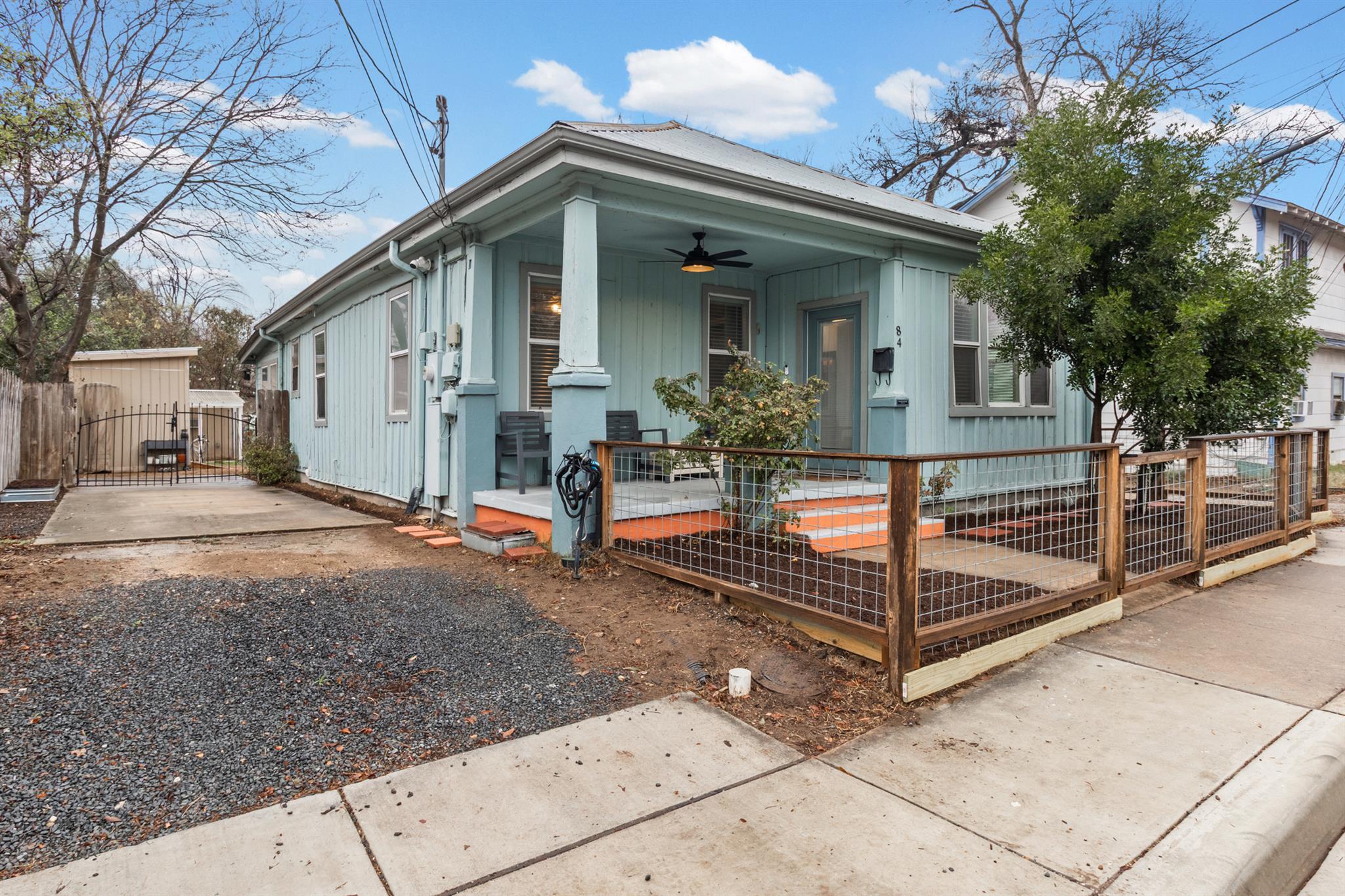 84 Waller St, Austin, TX 78702
