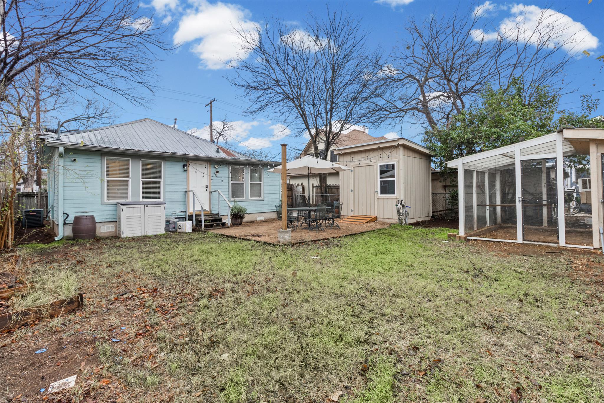 84 Waller St, Austin, TX 78702