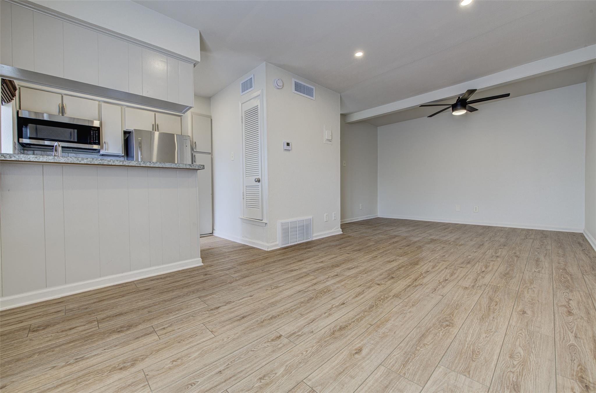 7000 Guadalupe St # 107, Austin, TX 78752