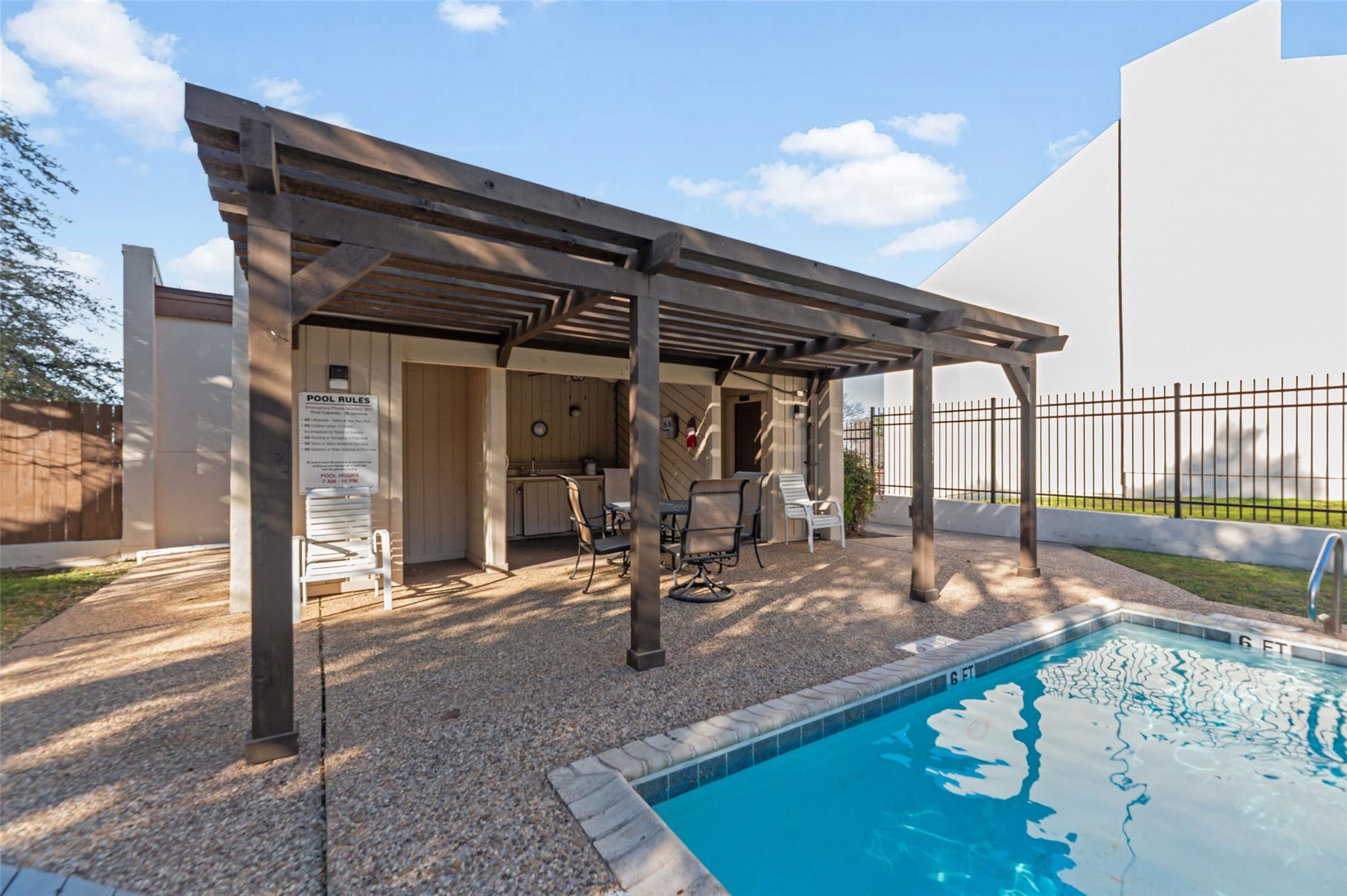 409 Hi There # M, Horseshoe Bay, TX 78657