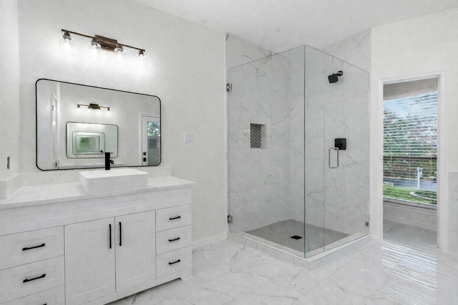 102 Laura Ln, Austin, TX 78746