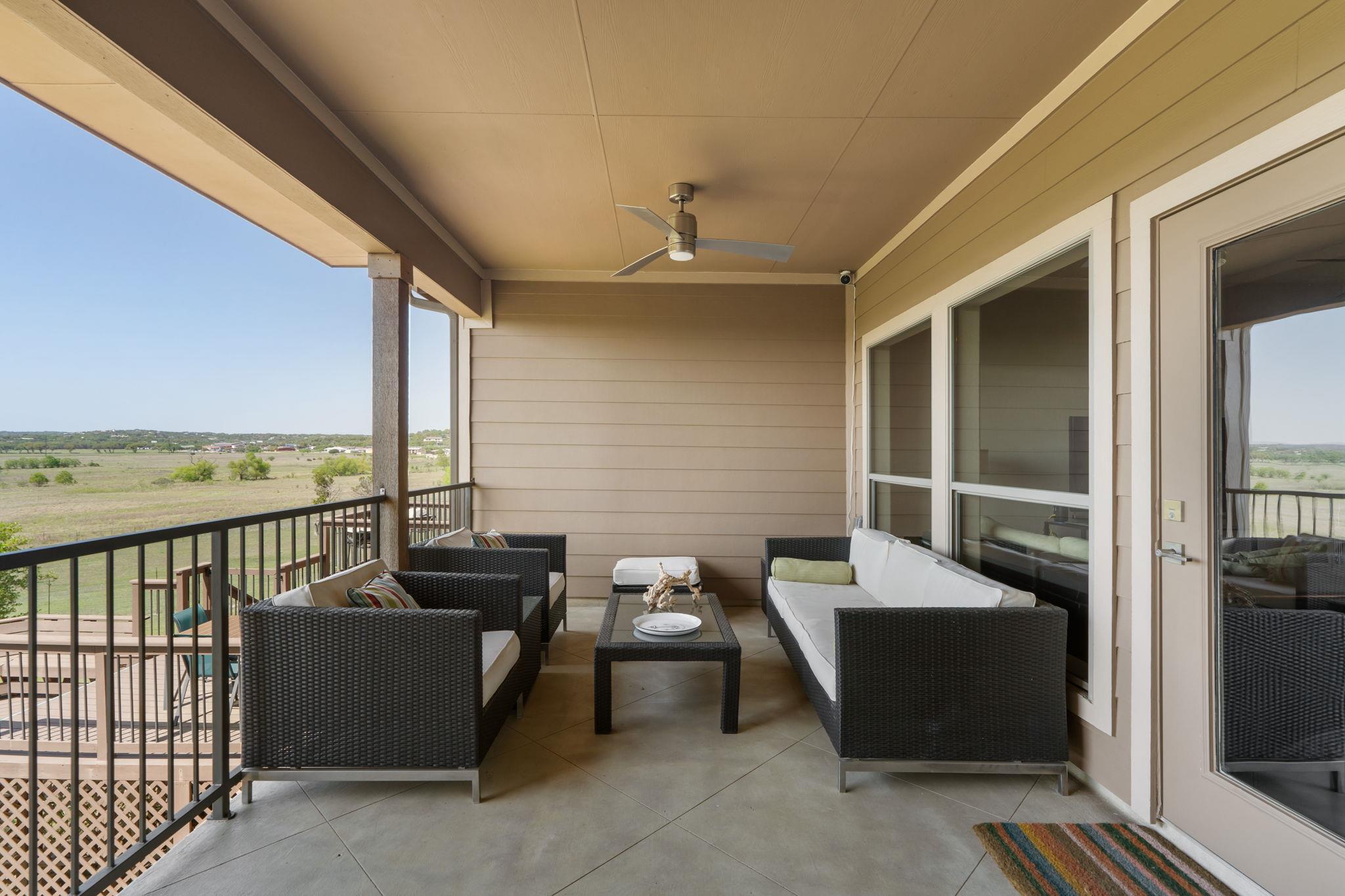 970 Parkview Dr, Canyon Lake, TX 78133