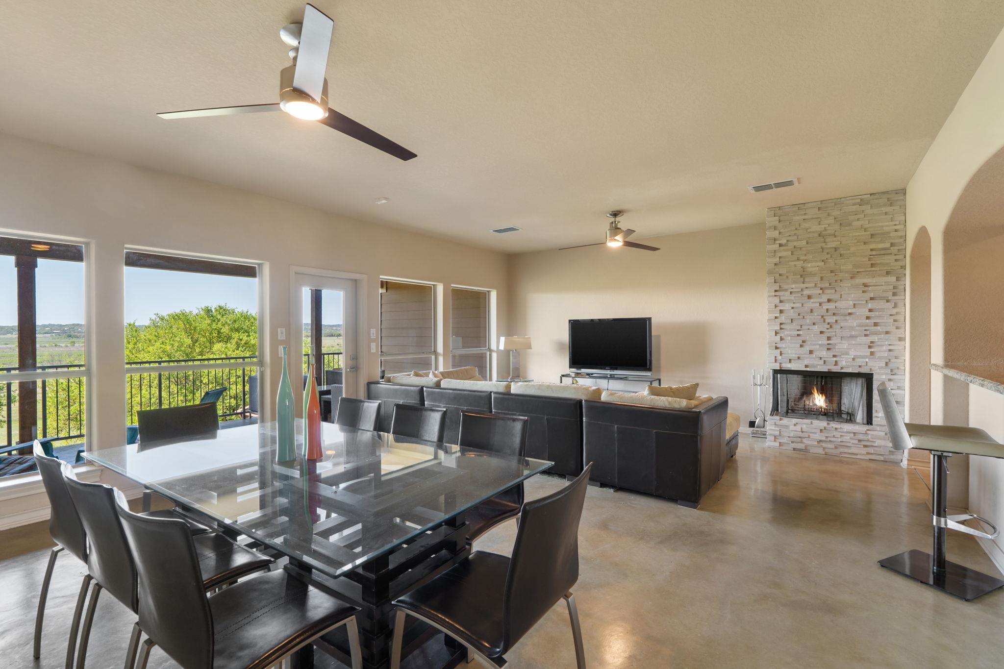 970 Parkview Dr, Canyon Lake, TX 78133