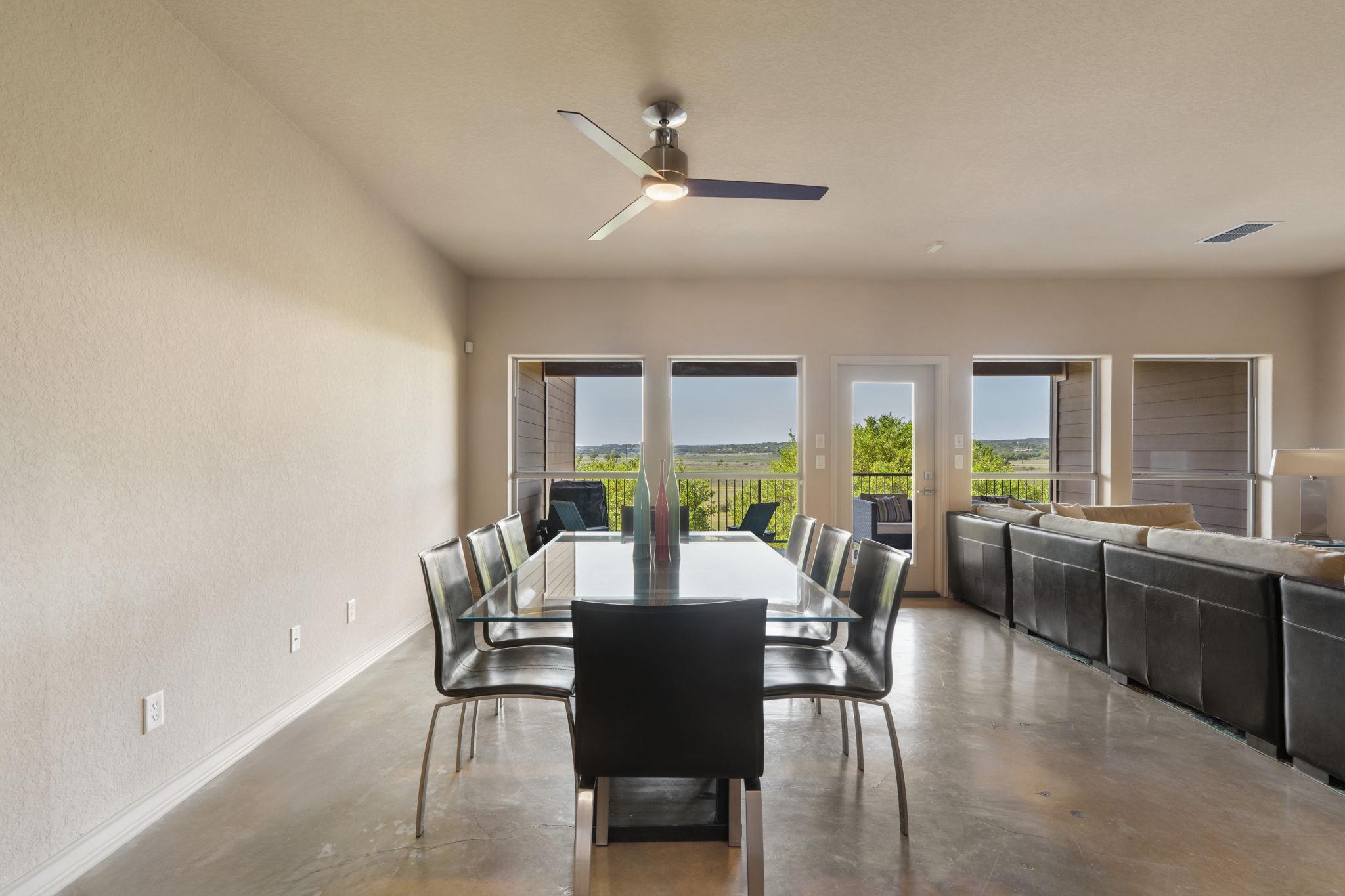 970 Parkview Dr, Canyon Lake, TX 78133