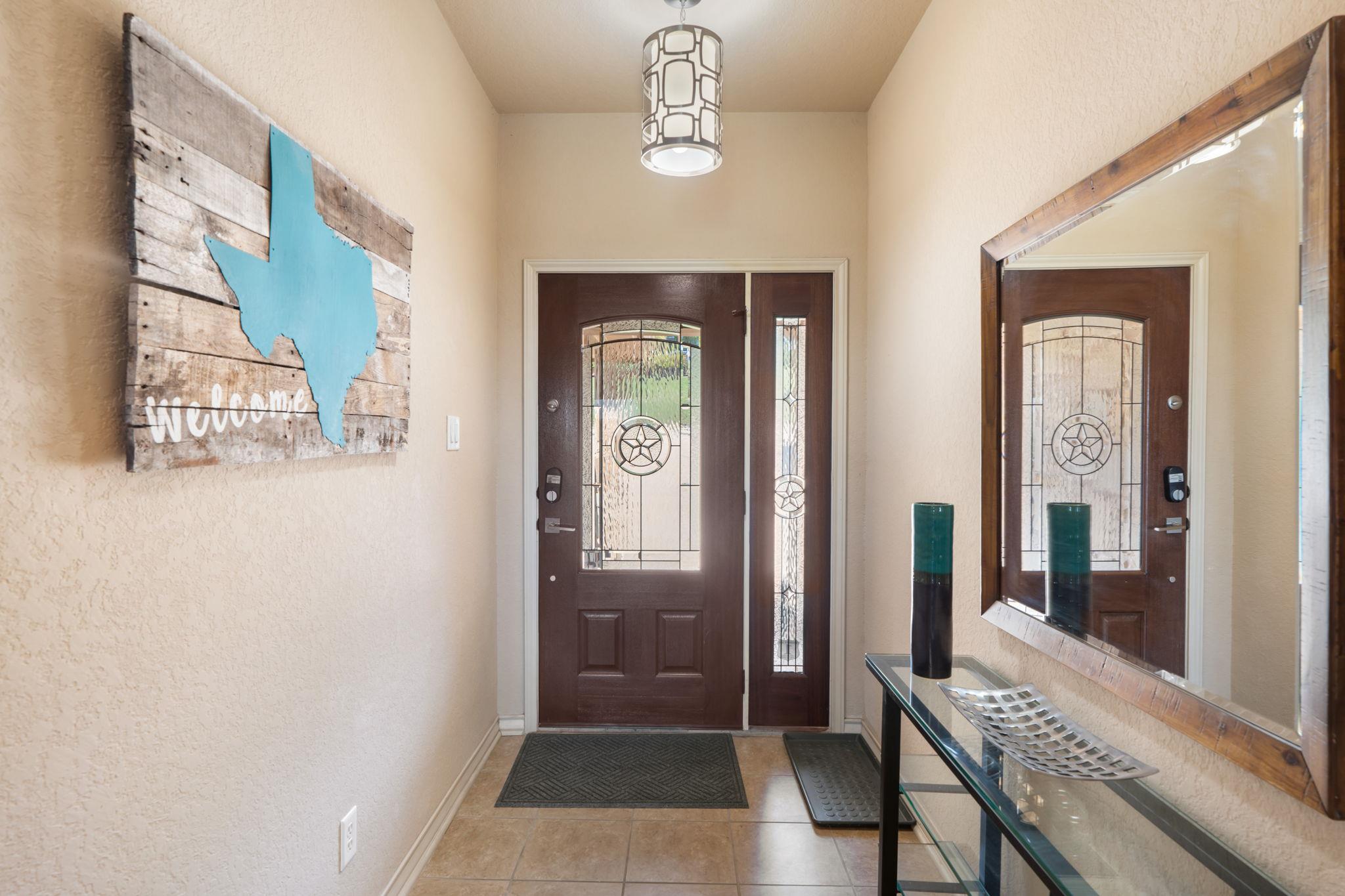 970 Parkview Dr, Canyon Lake, TX 78133