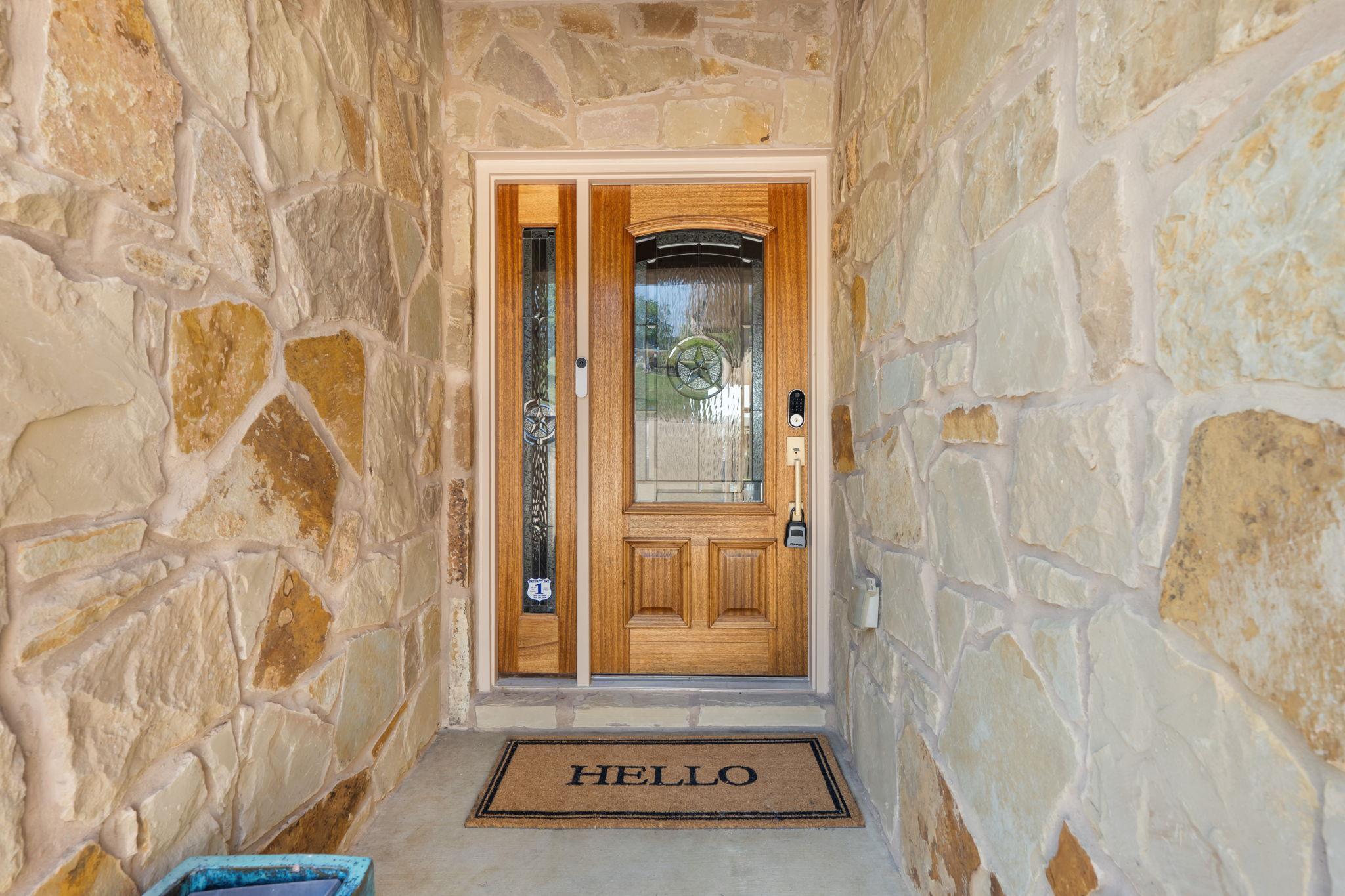 970 Parkview Dr, Canyon Lake, TX 78133