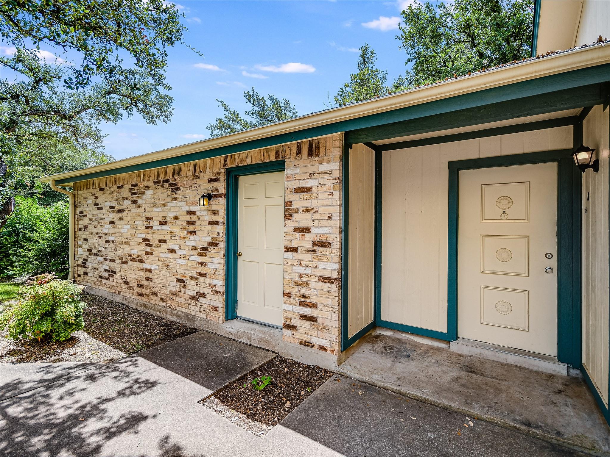 8415 FATHOM Cir # B, Austin, TX 78750