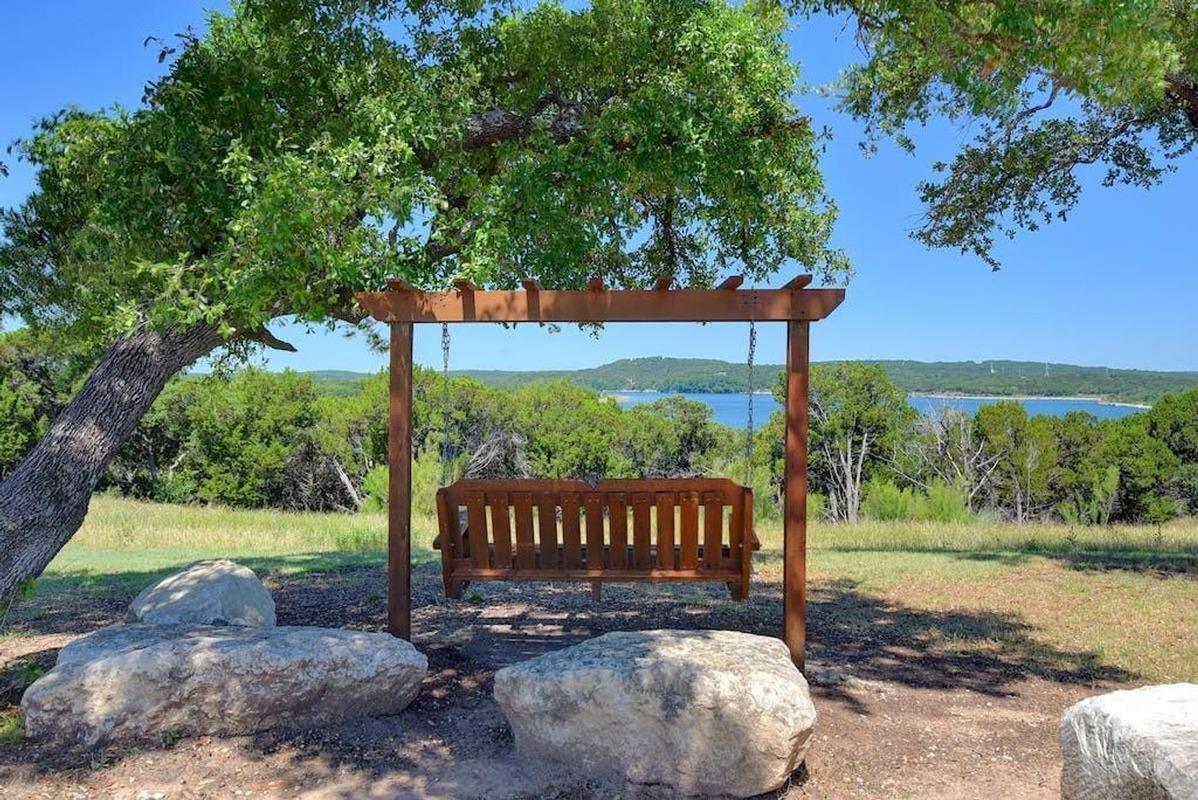 22209 Cross Timbers Bnd, Lago Vista, TX 78645