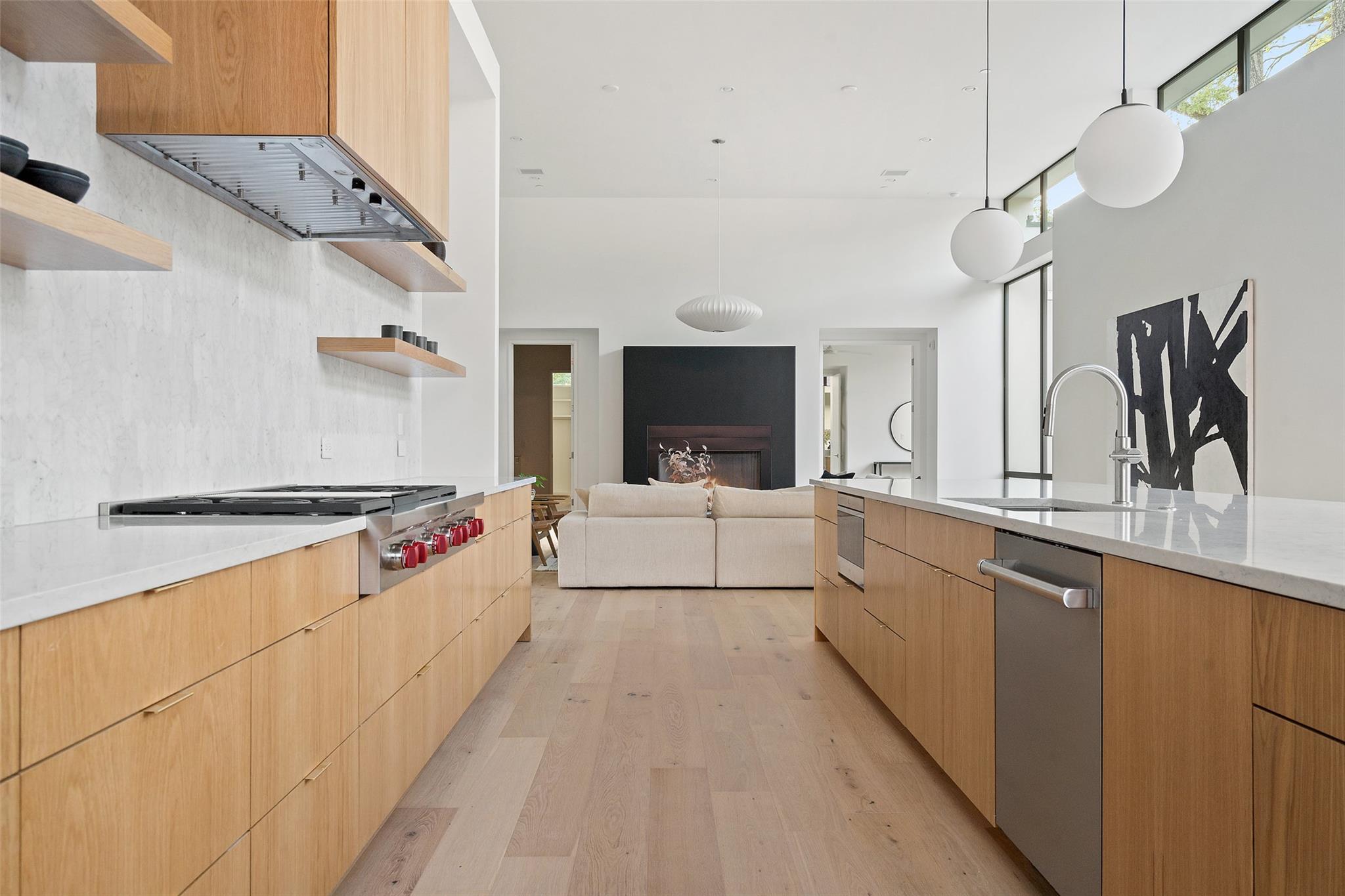 2704 Mountain Laurel Dr, Austin, TX 78703