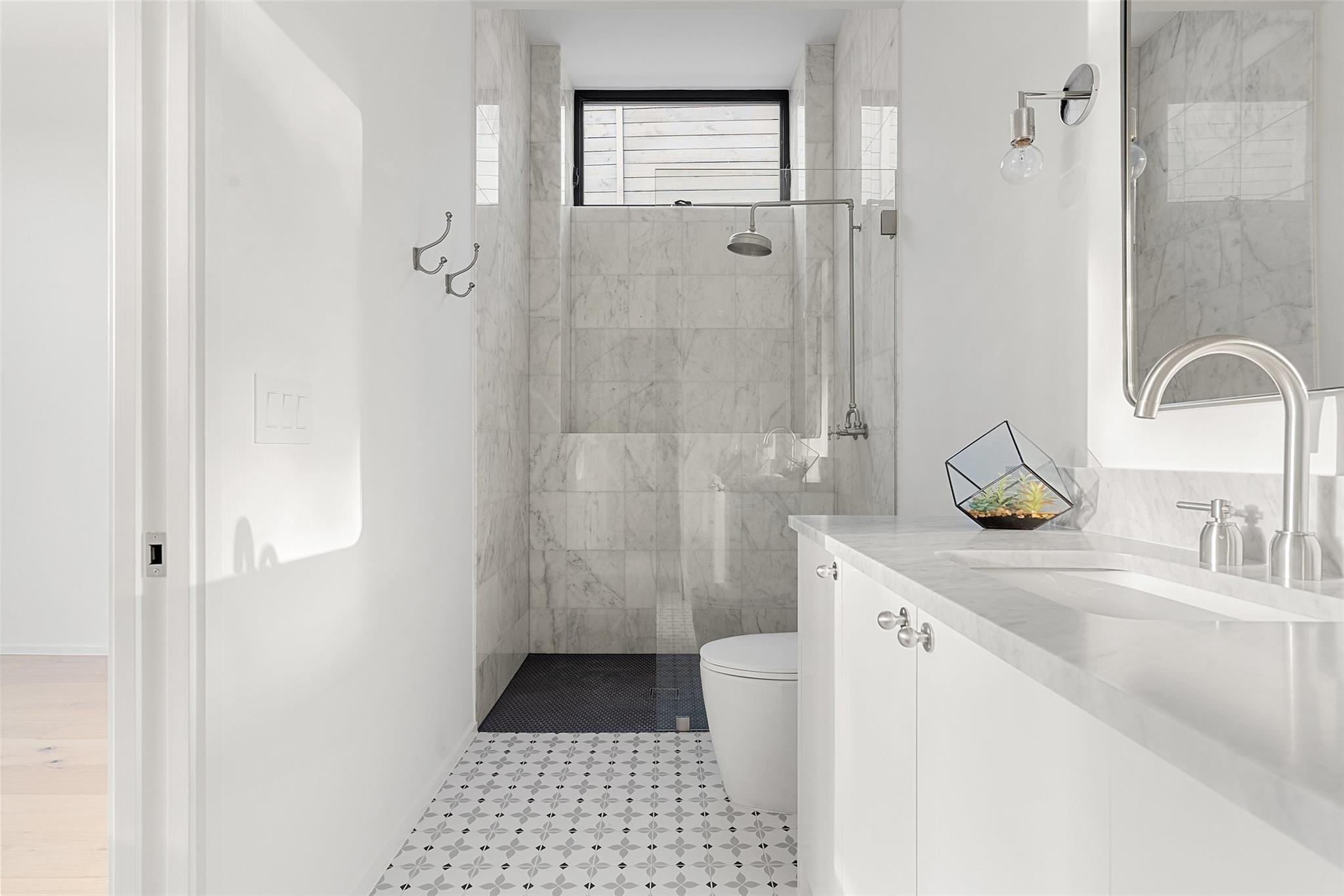 2704 Mountain Laurel Dr, Austin, TX 78703